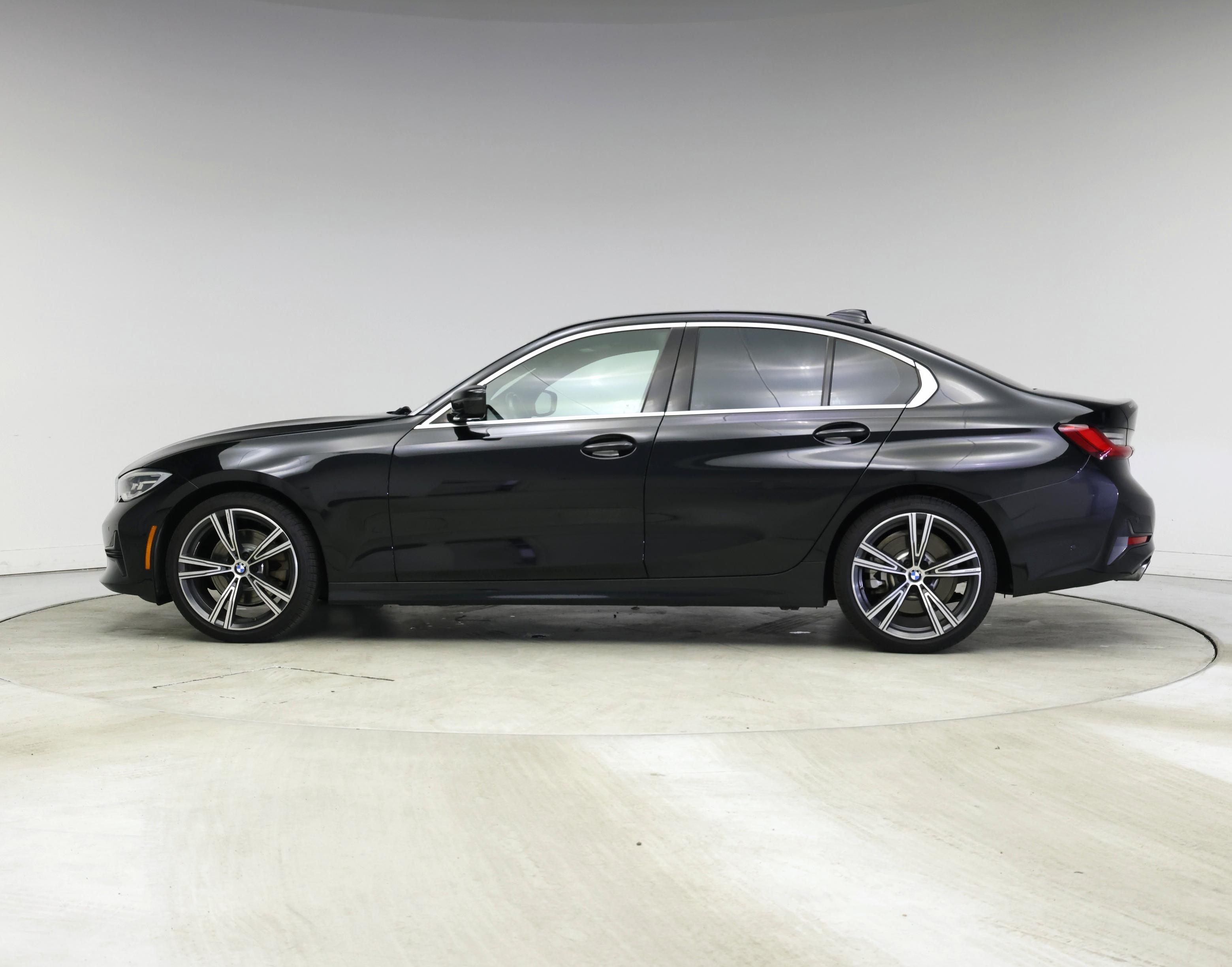 Thumbnail: 2020 BMW 3 Series - 3