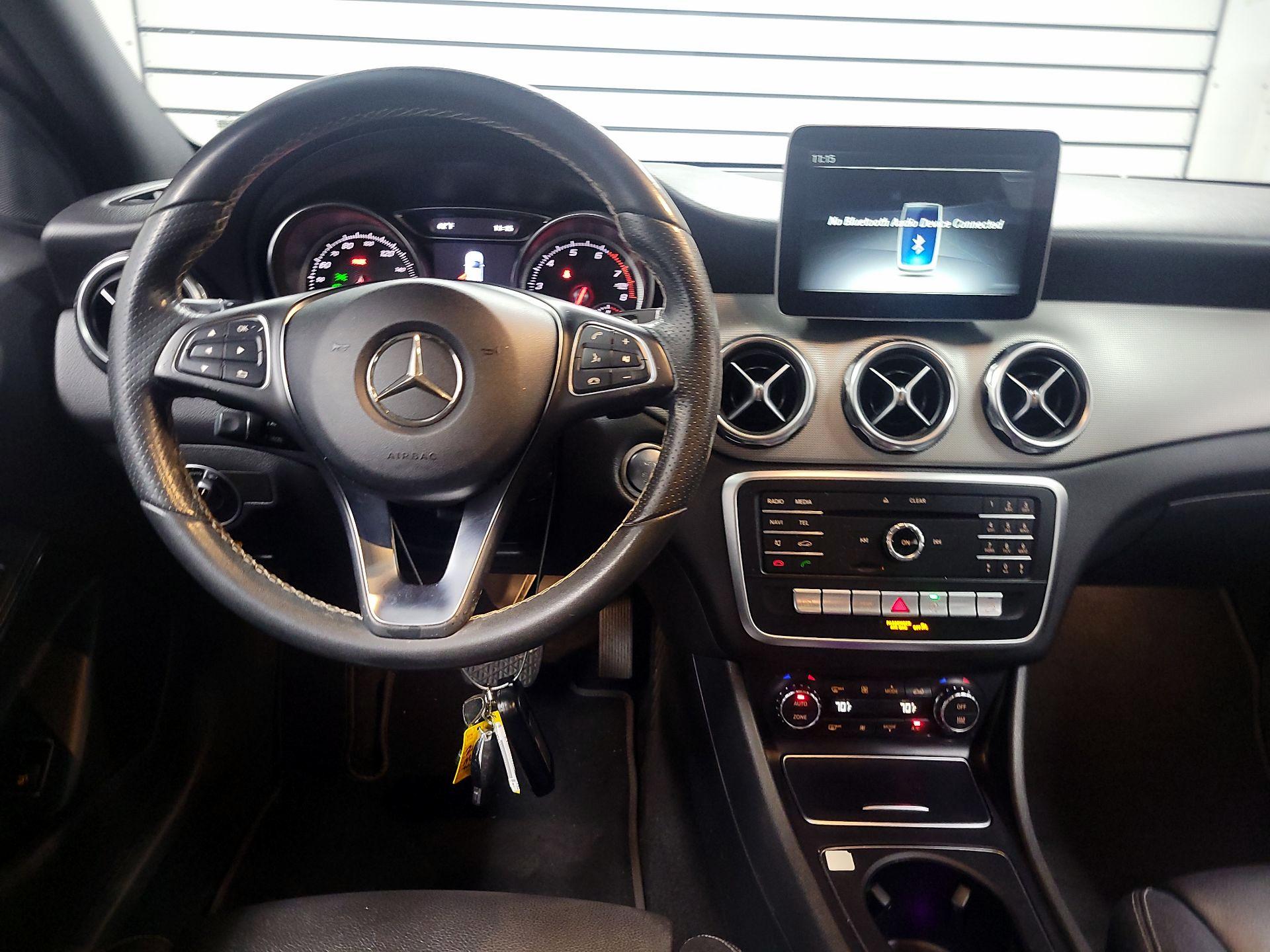 Thumbnail: 2018 Mercedes-Benz GLA - 9