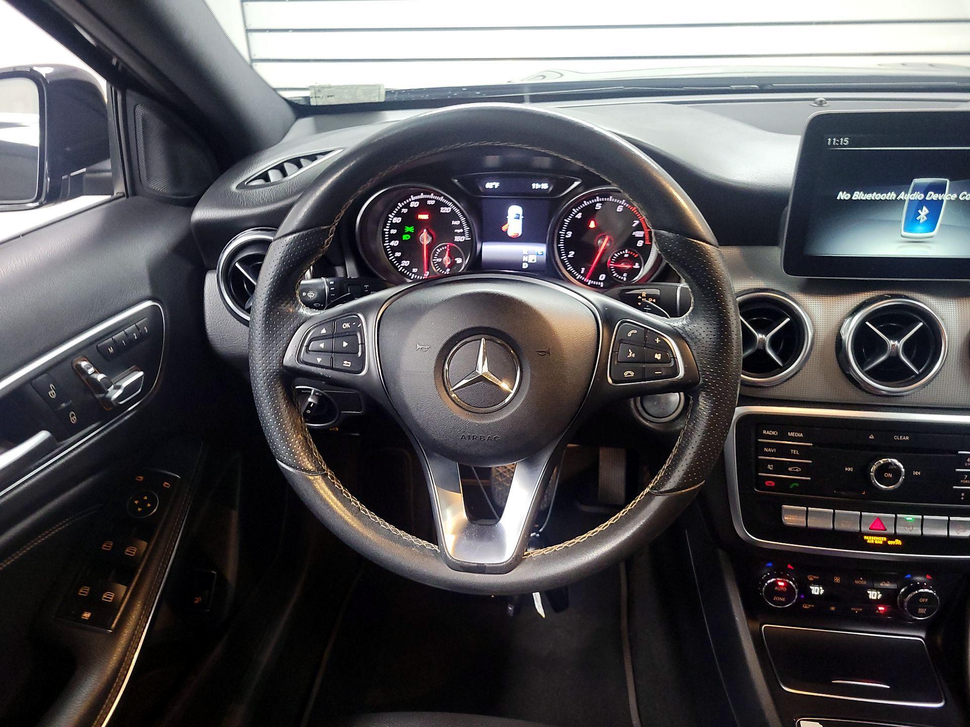 Thumbnail: 2018 Mercedes-Benz GLA - 10
