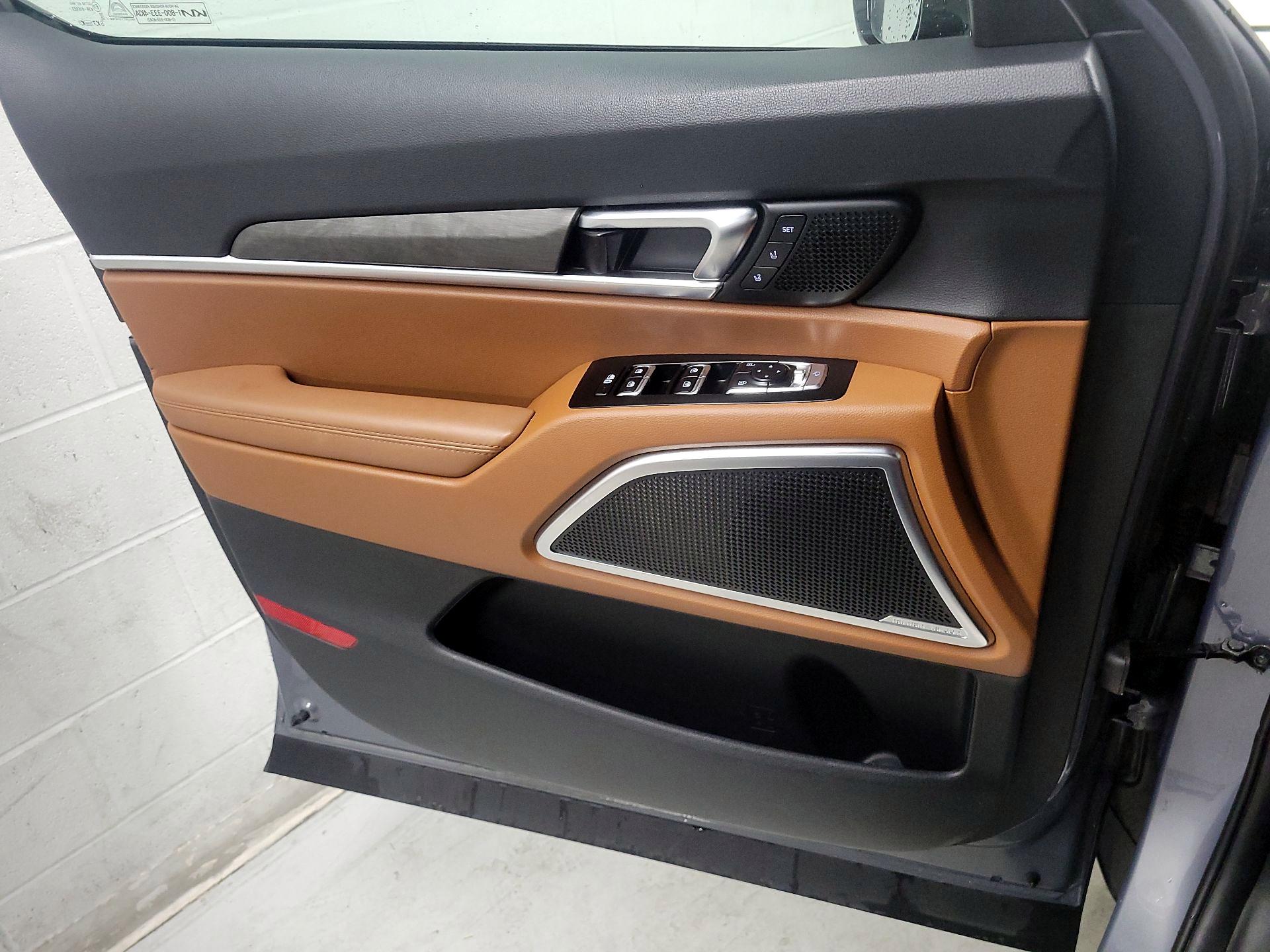 Thumbnail: 2023 Kia Telluride - 12