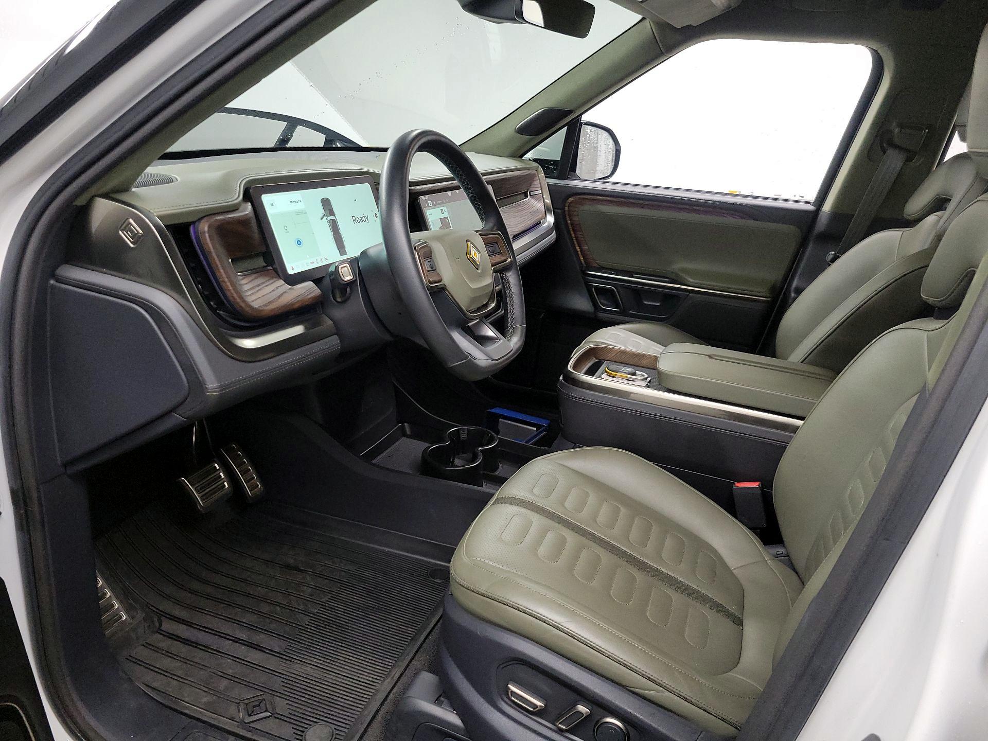 Thumbnail: 2022 Rivian R1T - 11