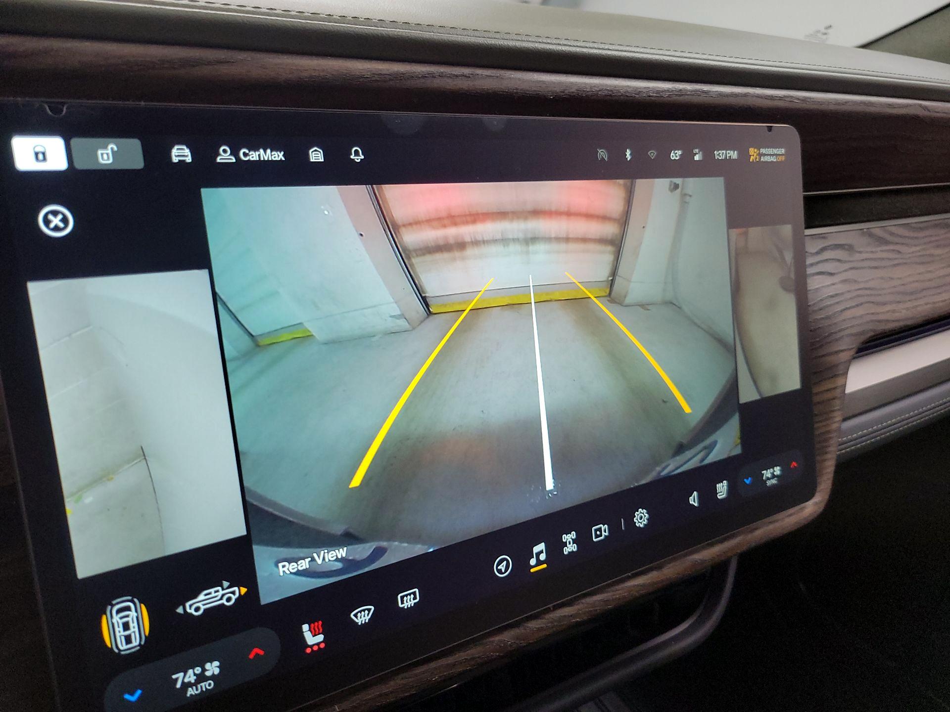 Thumbnail: 2022 Rivian R1T - 14