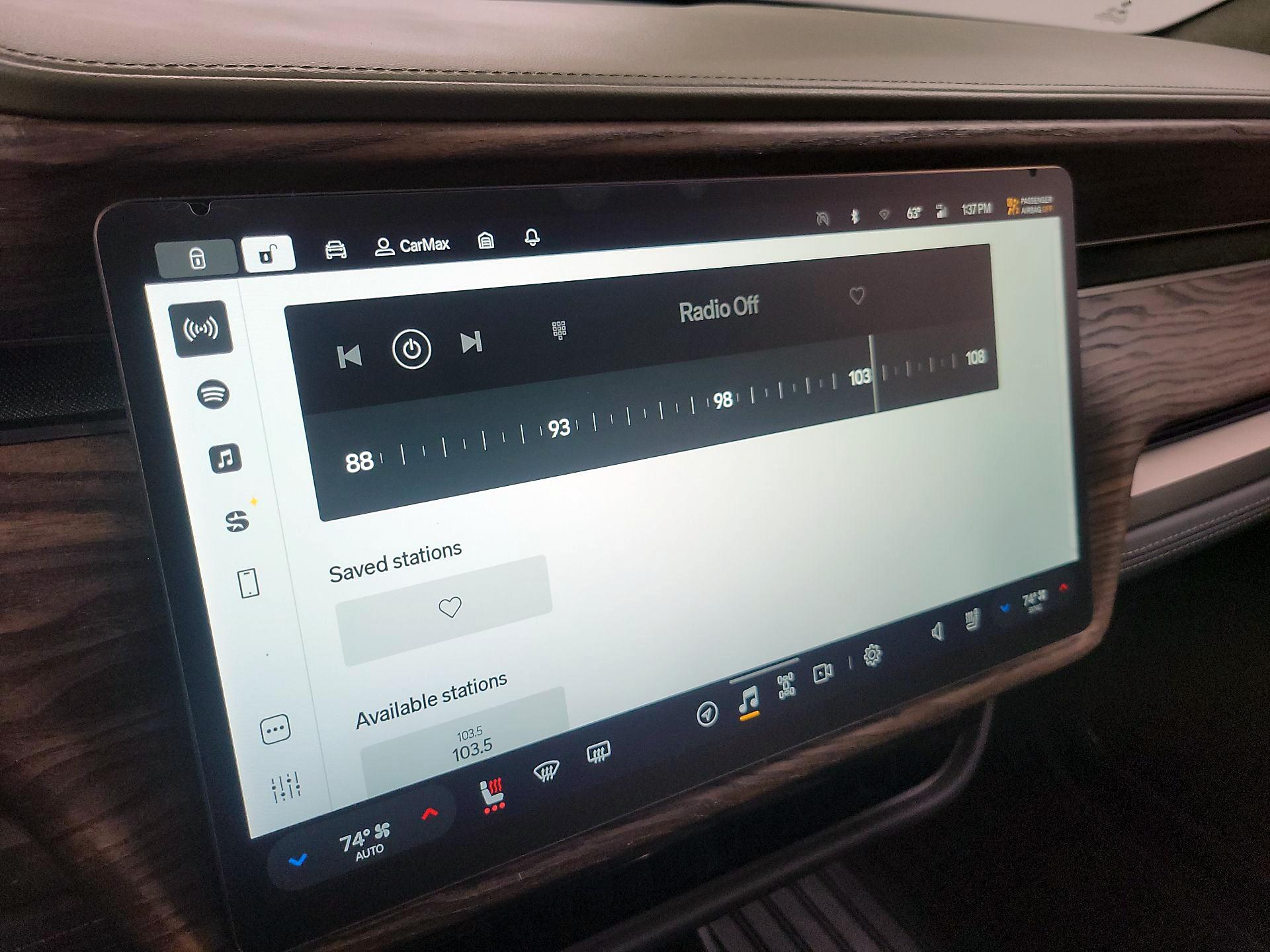 Thumbnail: 2022 Rivian R1T - 15