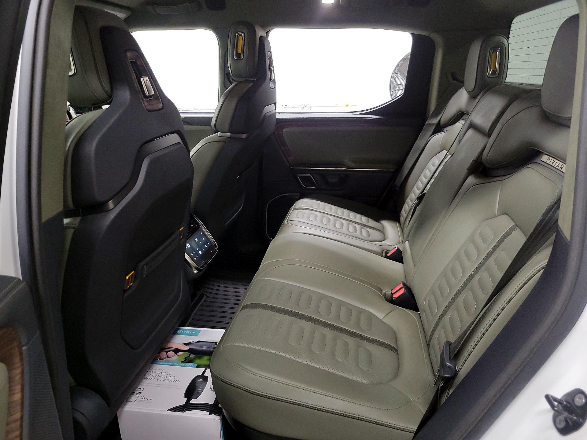 Thumbnail: 2022 Rivian R1T - 18