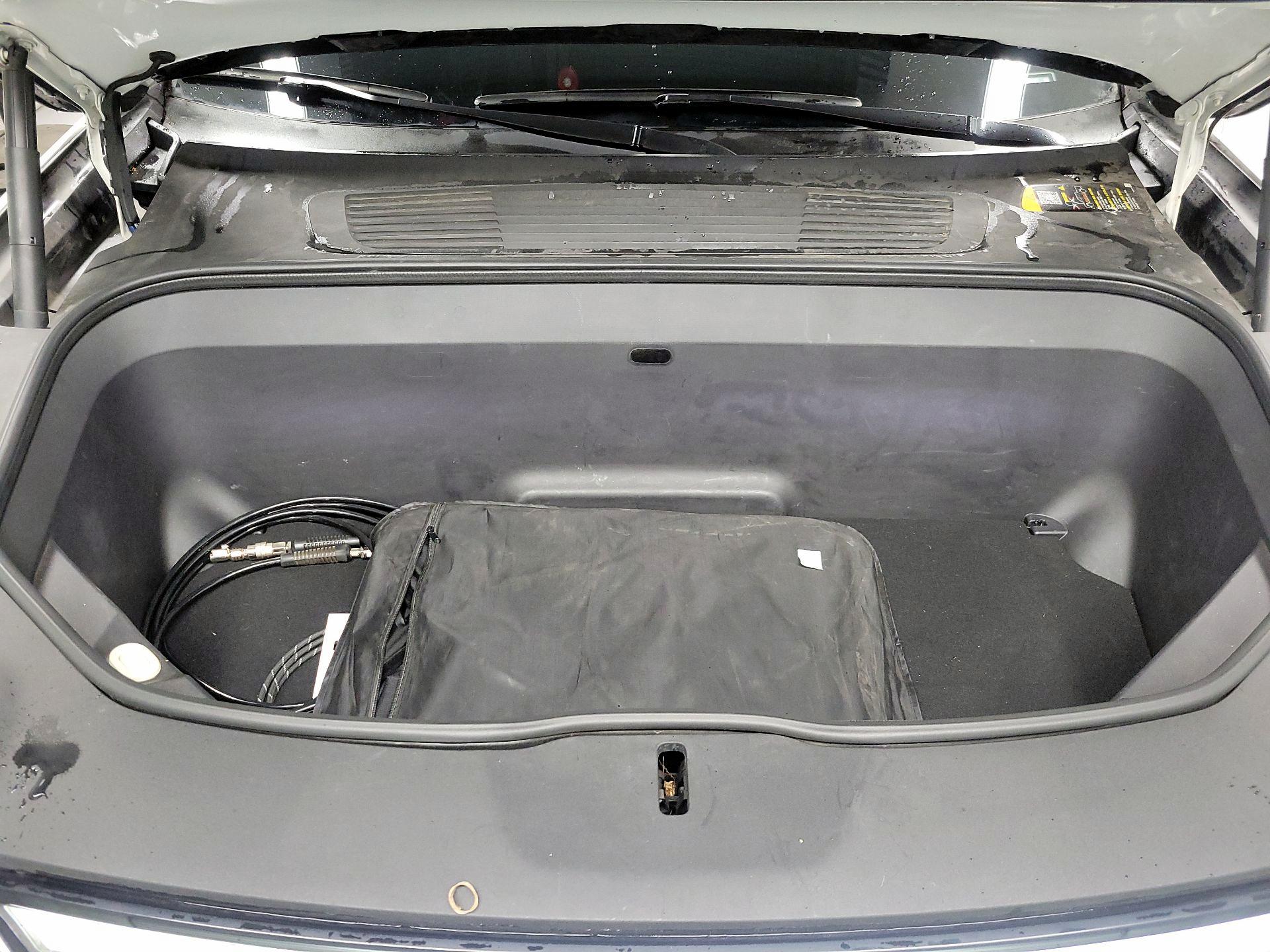 Thumbnail: 2022 Rivian R1T - 20