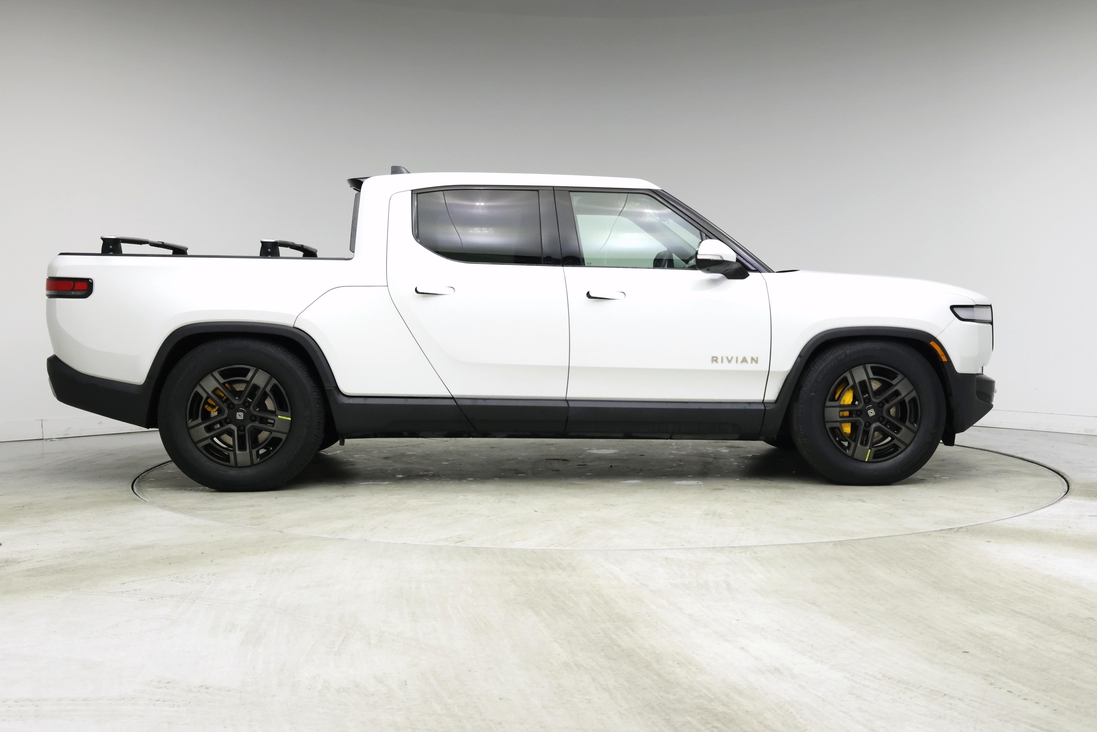 Thumbnail: 2022 Rivian R1T - 7