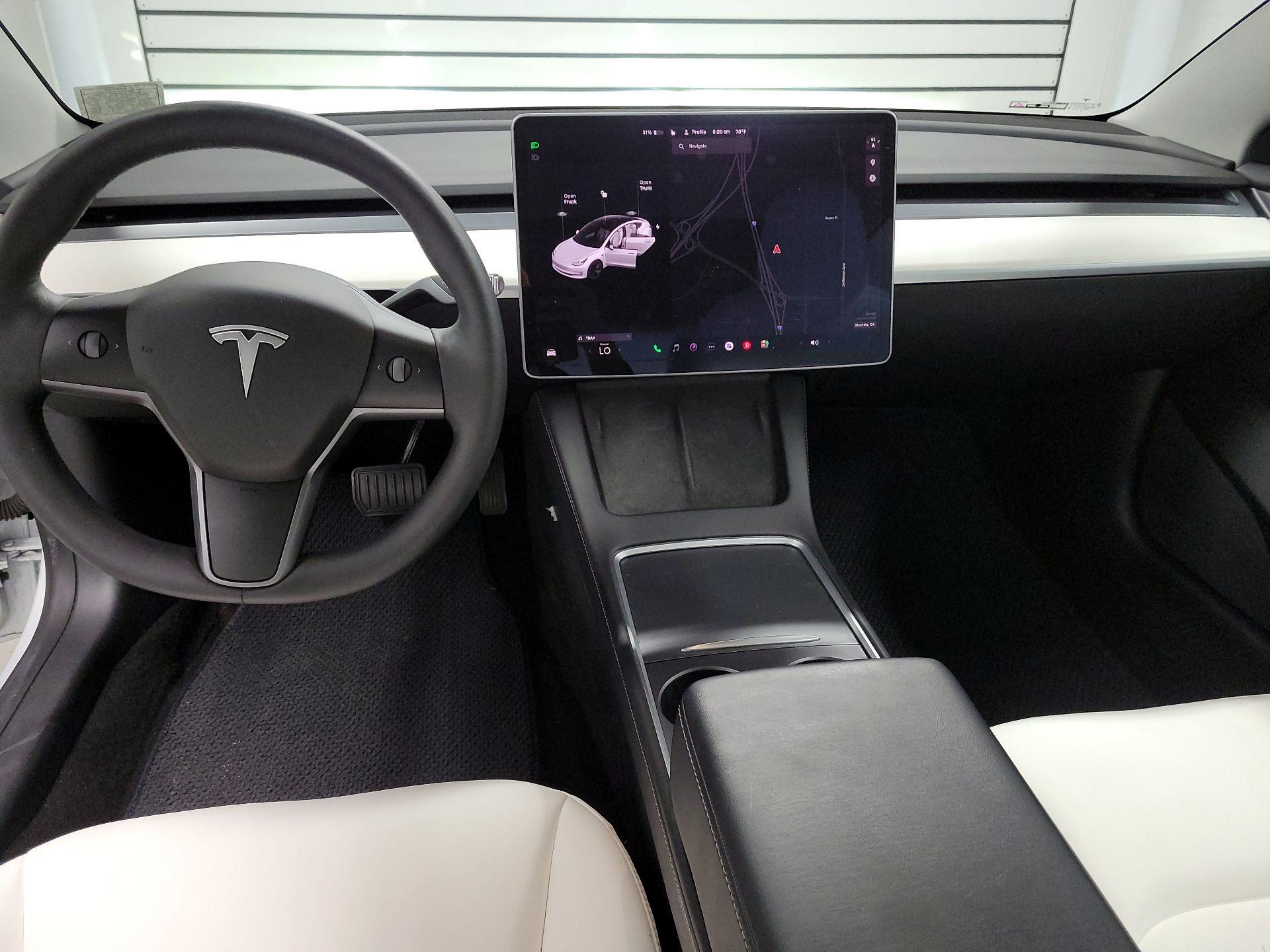 Thumbnail: 2021 Tesla Model 3 - 9
