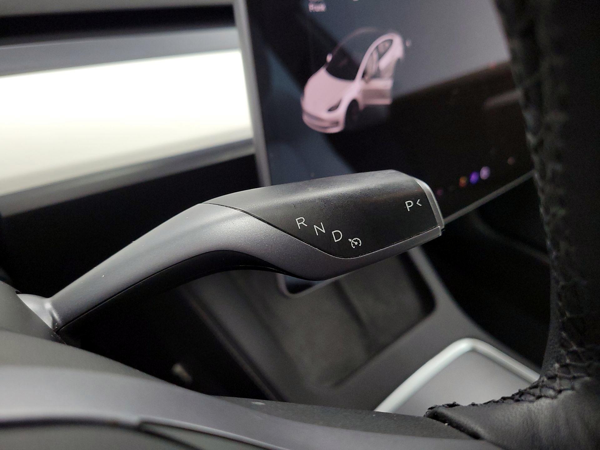 Thumbnail: 2021 Tesla Model 3 - 17