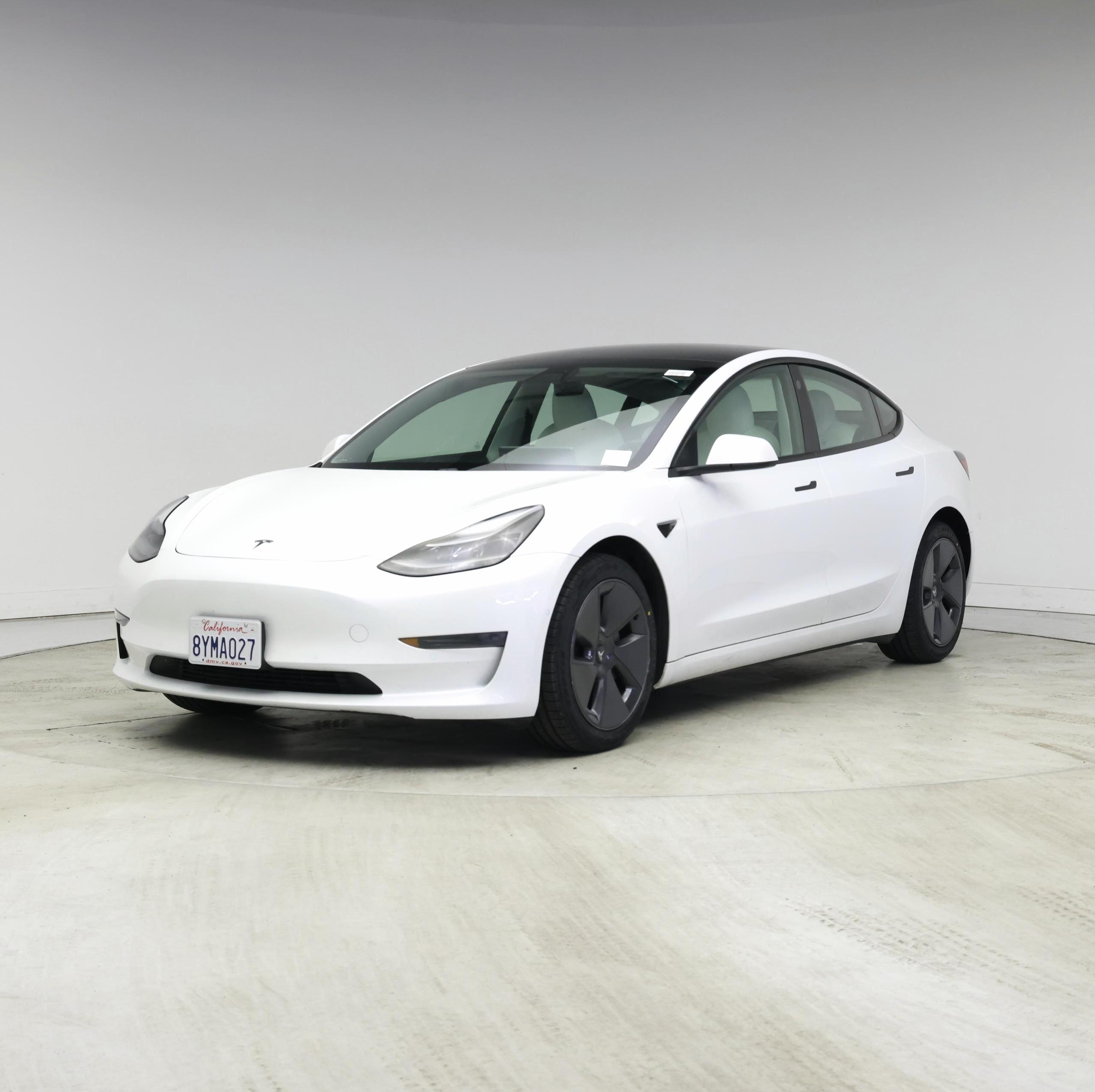 Thumbnail: 2021 Tesla Model 3 - 4