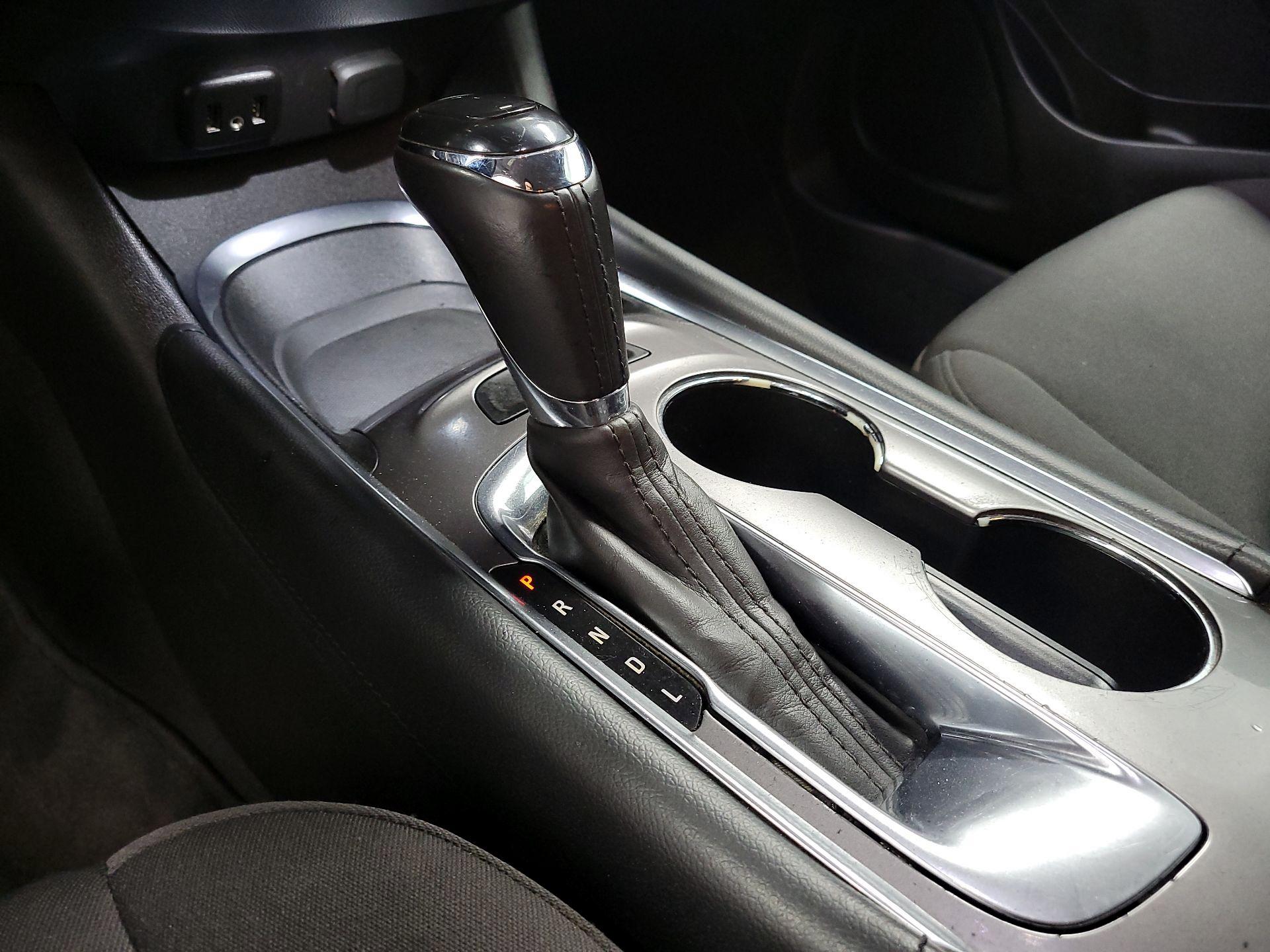 Thumbnail: 2018 Chevrolet Malibu - 17