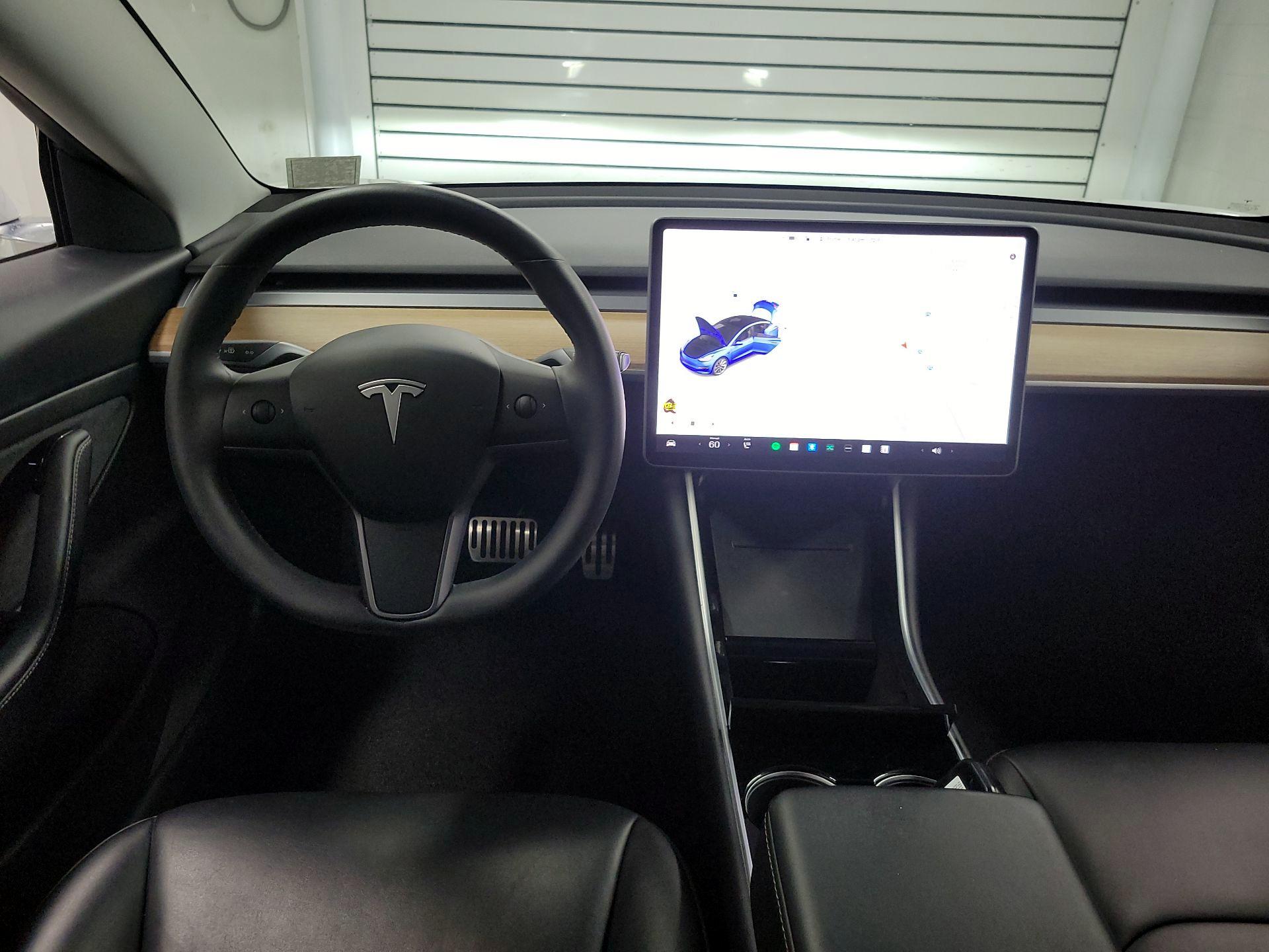 Thumbnail: 2020 Tesla Model 3 - 9