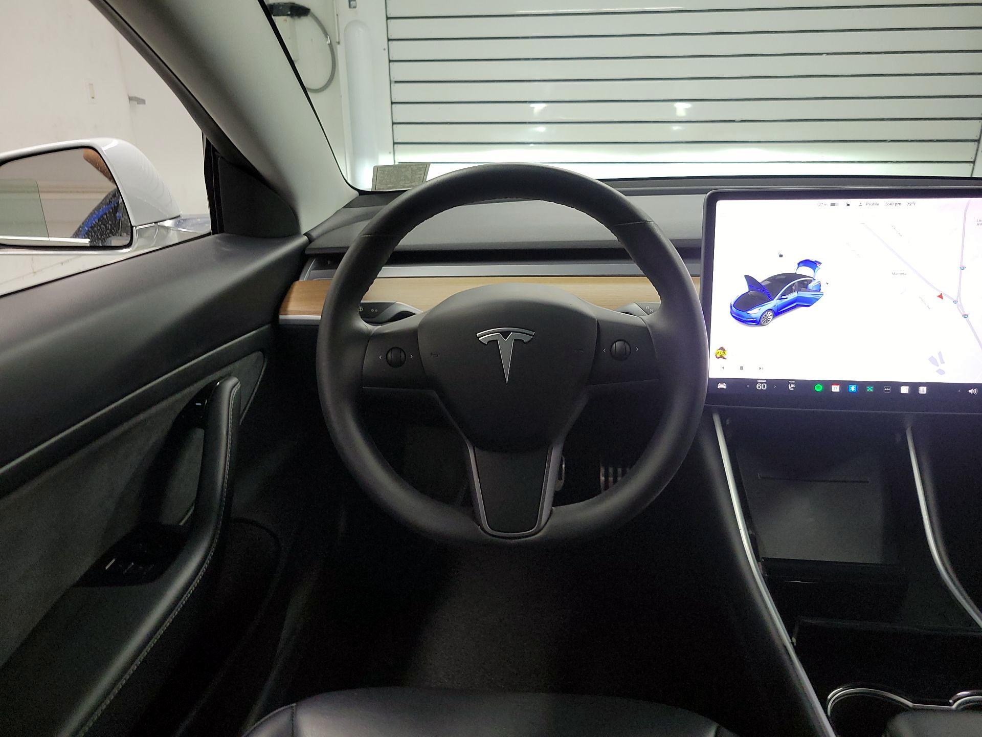 Thumbnail: 2020 Tesla Model 3 - 10