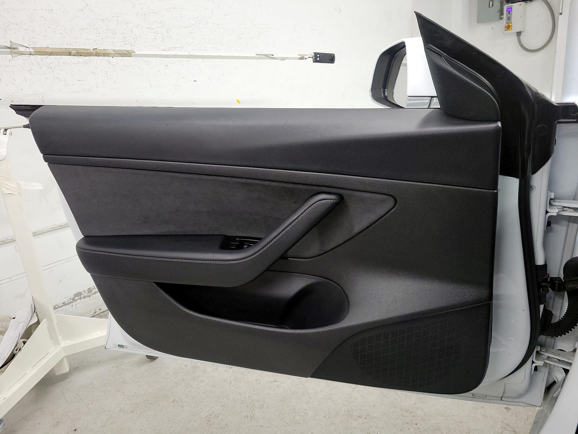 Thumbnail: 2020 Tesla Model 3 - 12