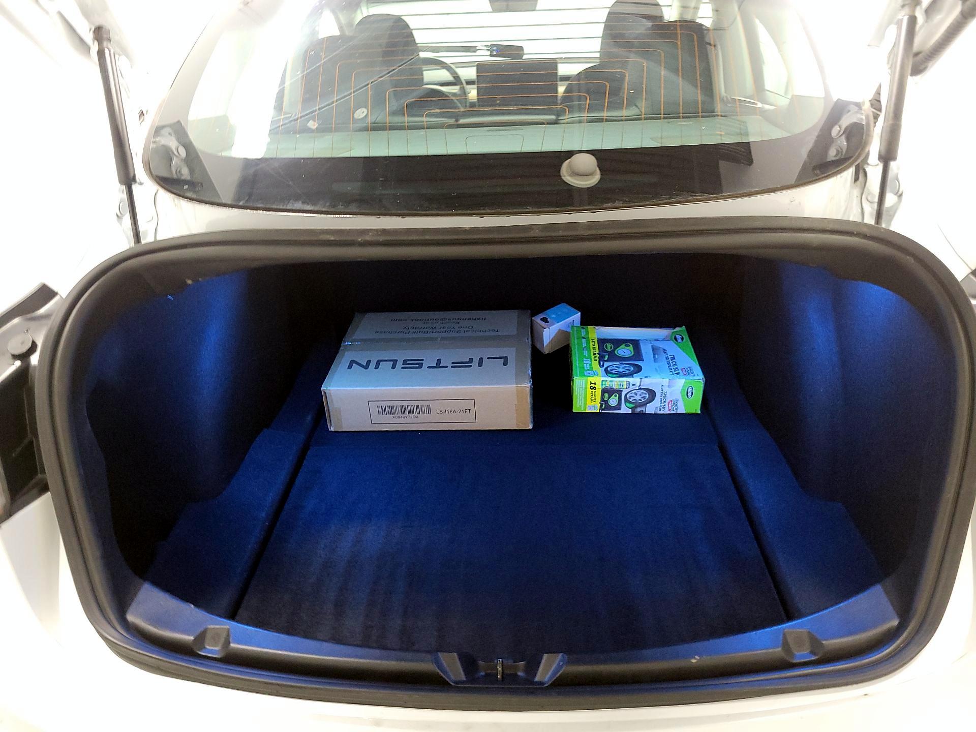 Thumbnail: 2020 Tesla Model 3 - 18