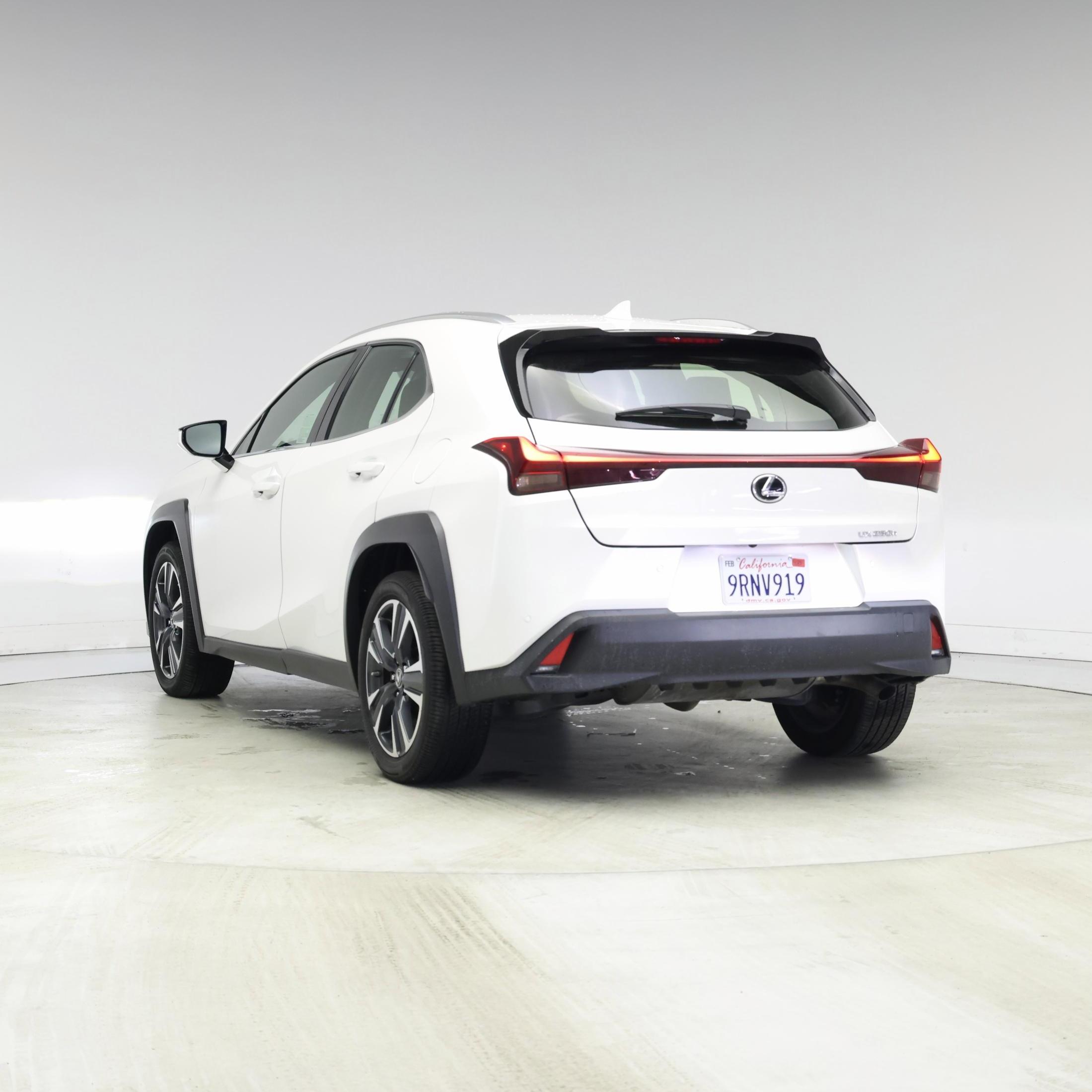 Thumbnail: 2024 Lexus UX - 2