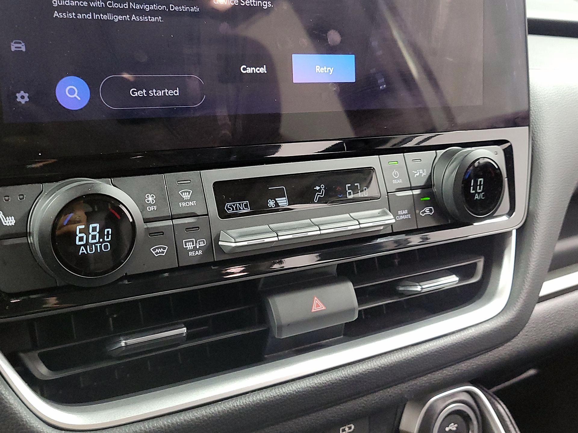 Thumbnail: 2024 Toyota Highlander - 16
