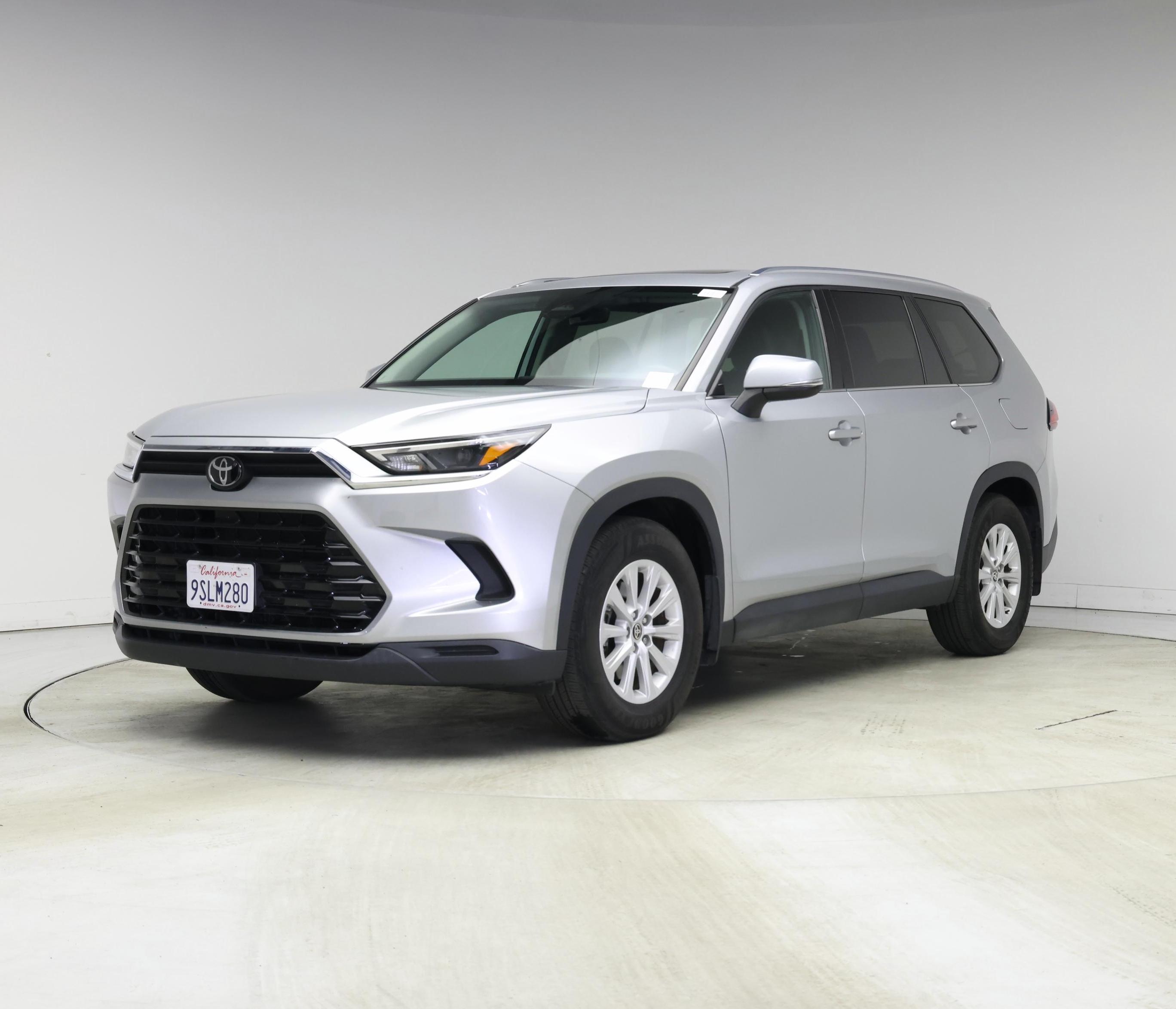 Thumbnail: 2024 Toyota Highlander - 4