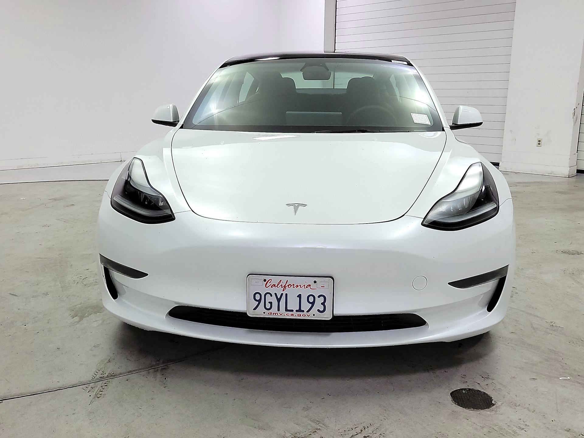 Thumbnail: 2023 Tesla Model 3 - 2