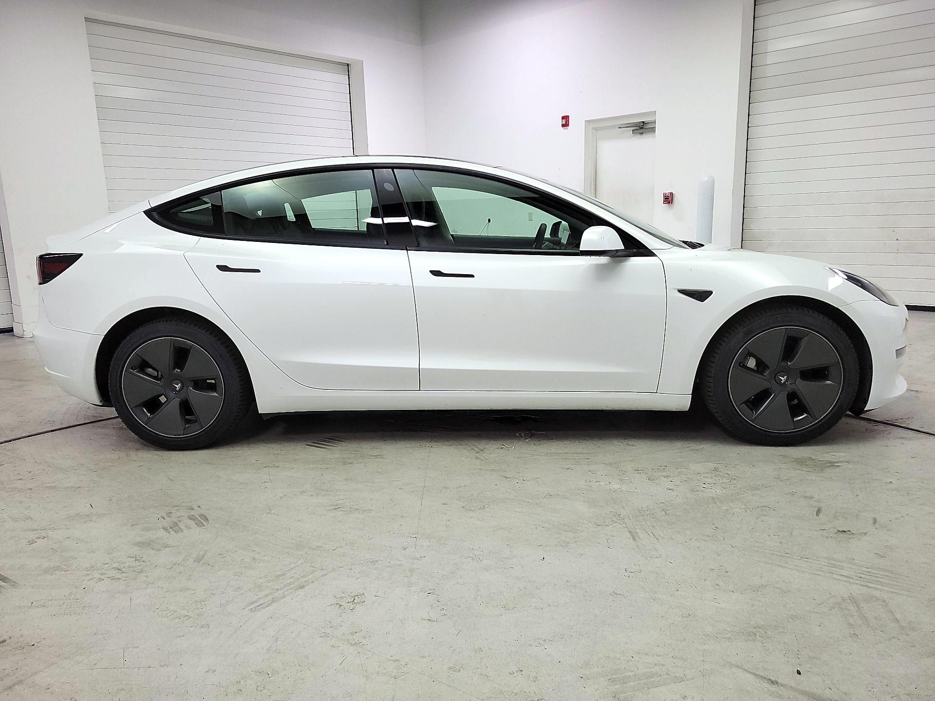 Thumbnail: 2023 Tesla Model 3 - 4