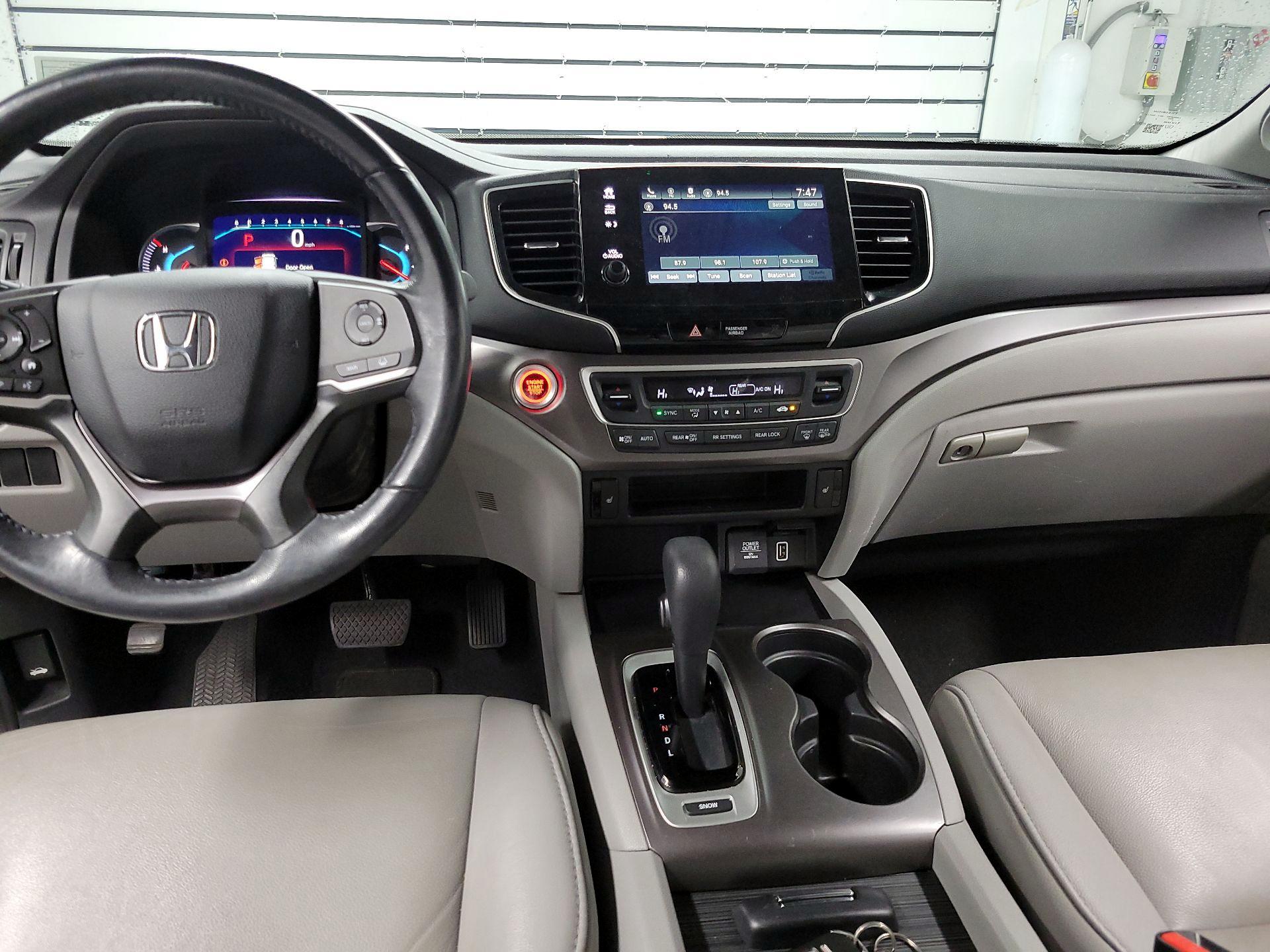 Thumbnail: 2019 Honda Pilot - 9