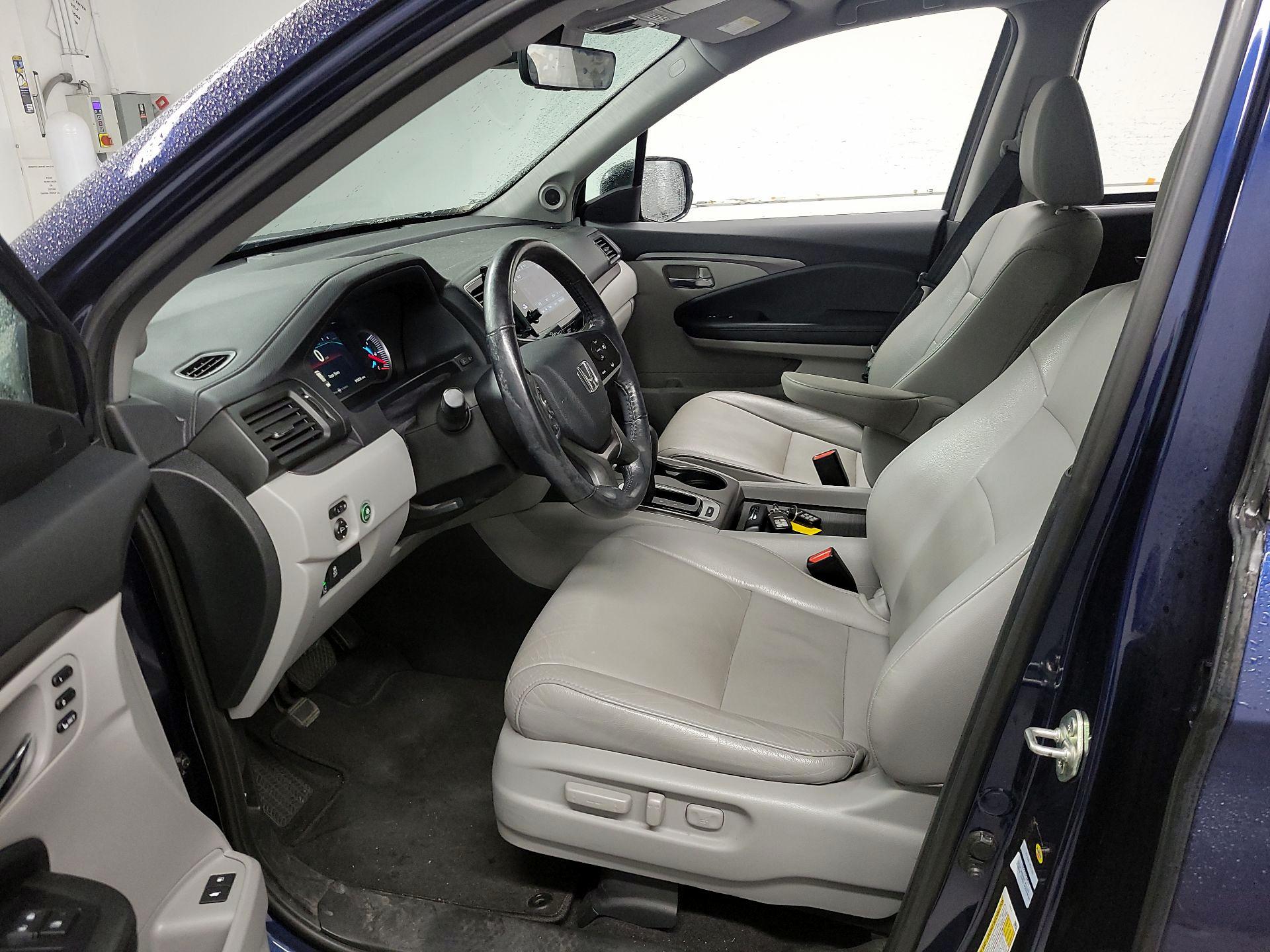 Thumbnail: 2019 Honda Pilot - 11