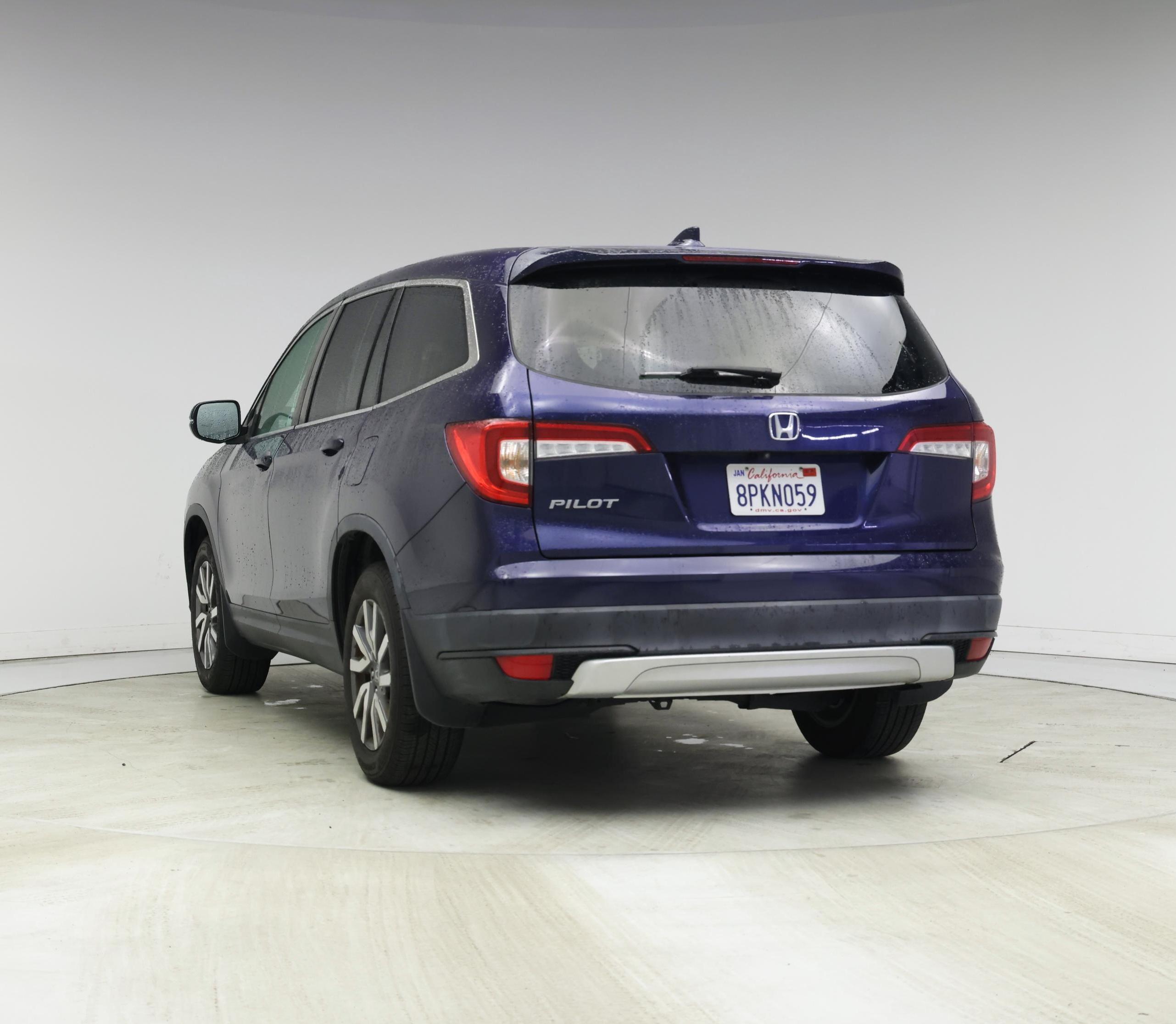 Thumbnail: 2019 Honda Pilot - 2