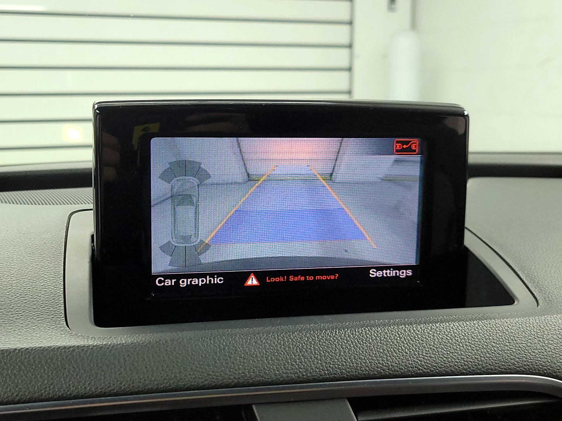 Thumbnail: 2018 Audi Q3 - 13