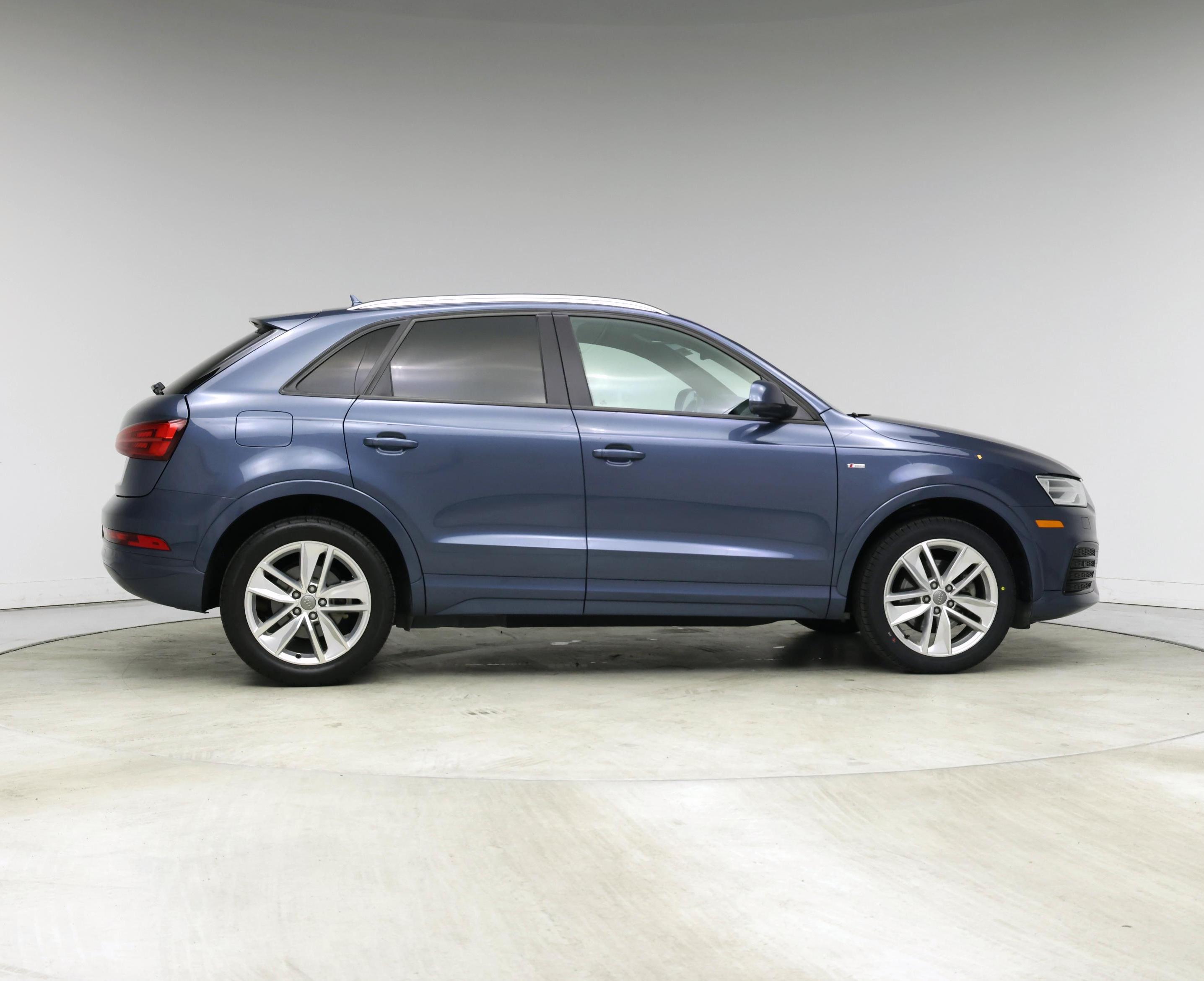 Thumbnail: 2018 Audi Q3 - 7