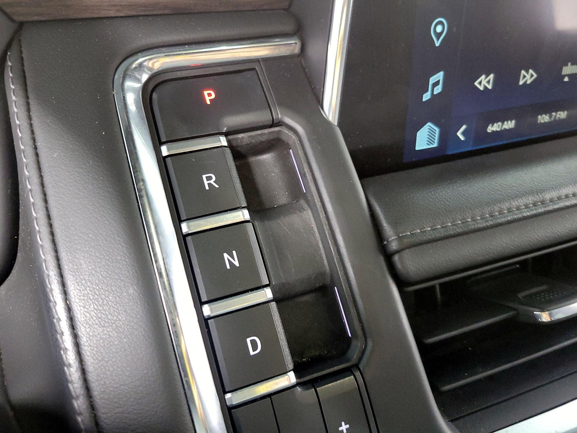 Thumbnail: 2023 Chevrolet Tahoe - 17