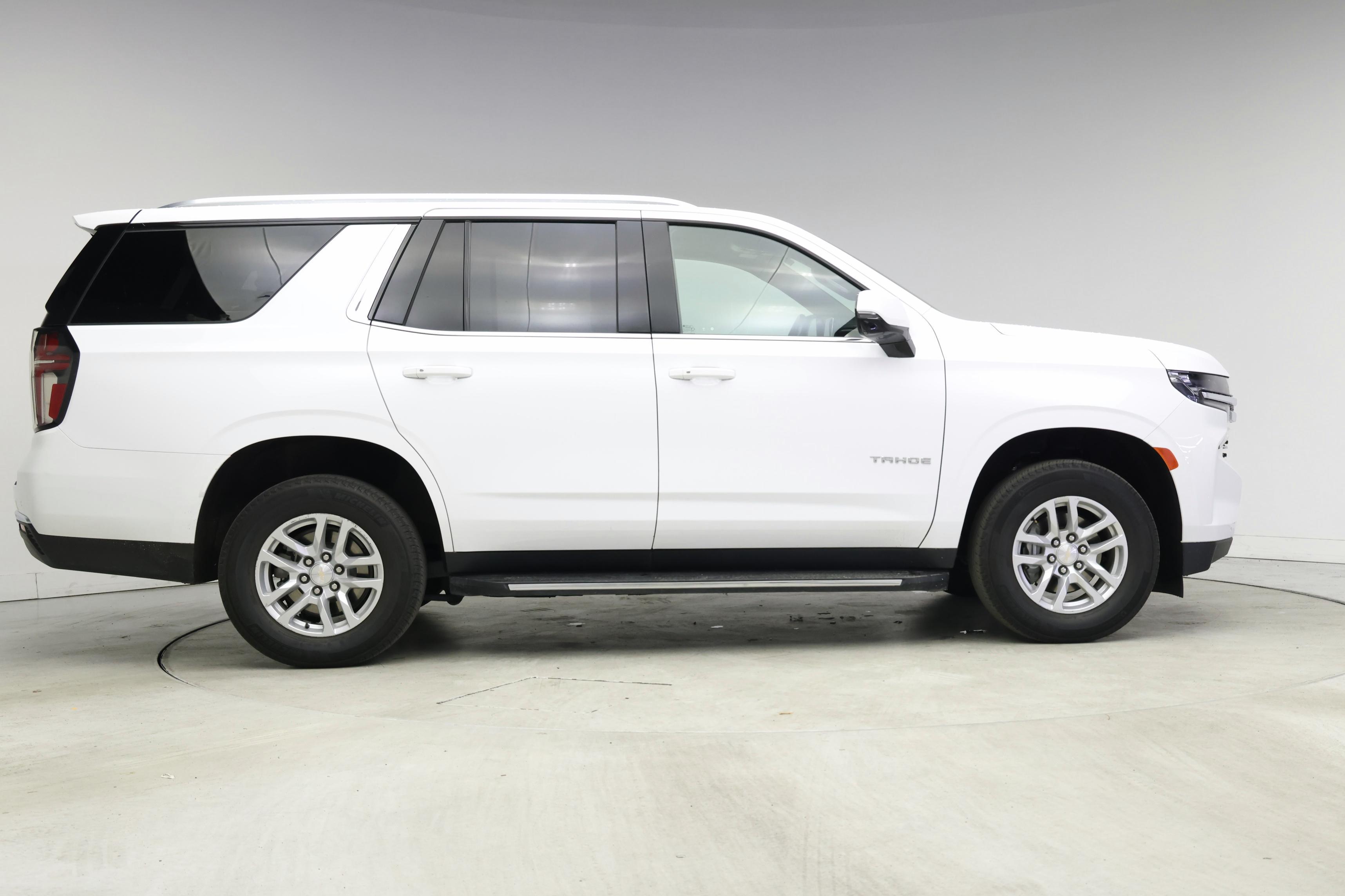 Thumbnail: 2023 Chevrolet Tahoe - 7