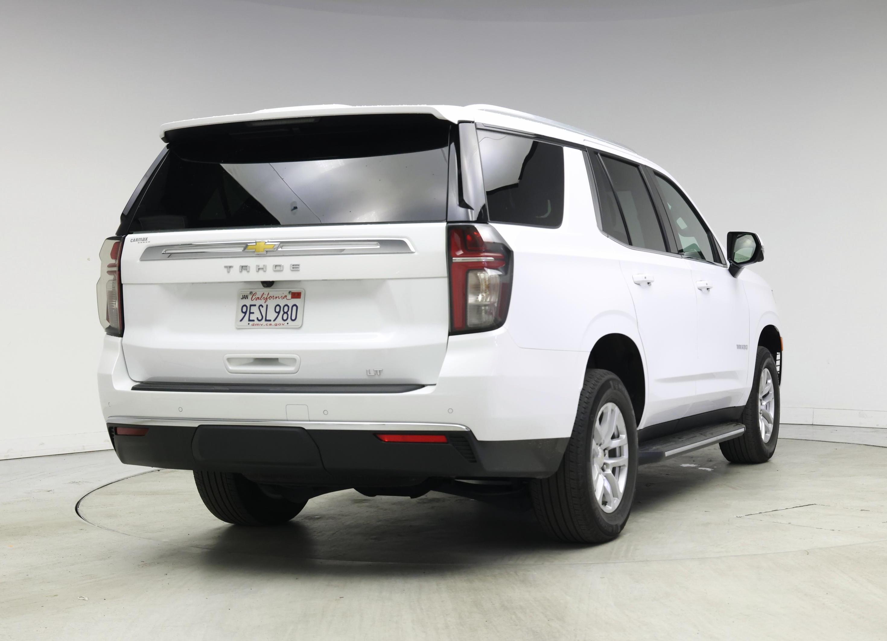 Thumbnail: 2023 Chevrolet Tahoe - 8