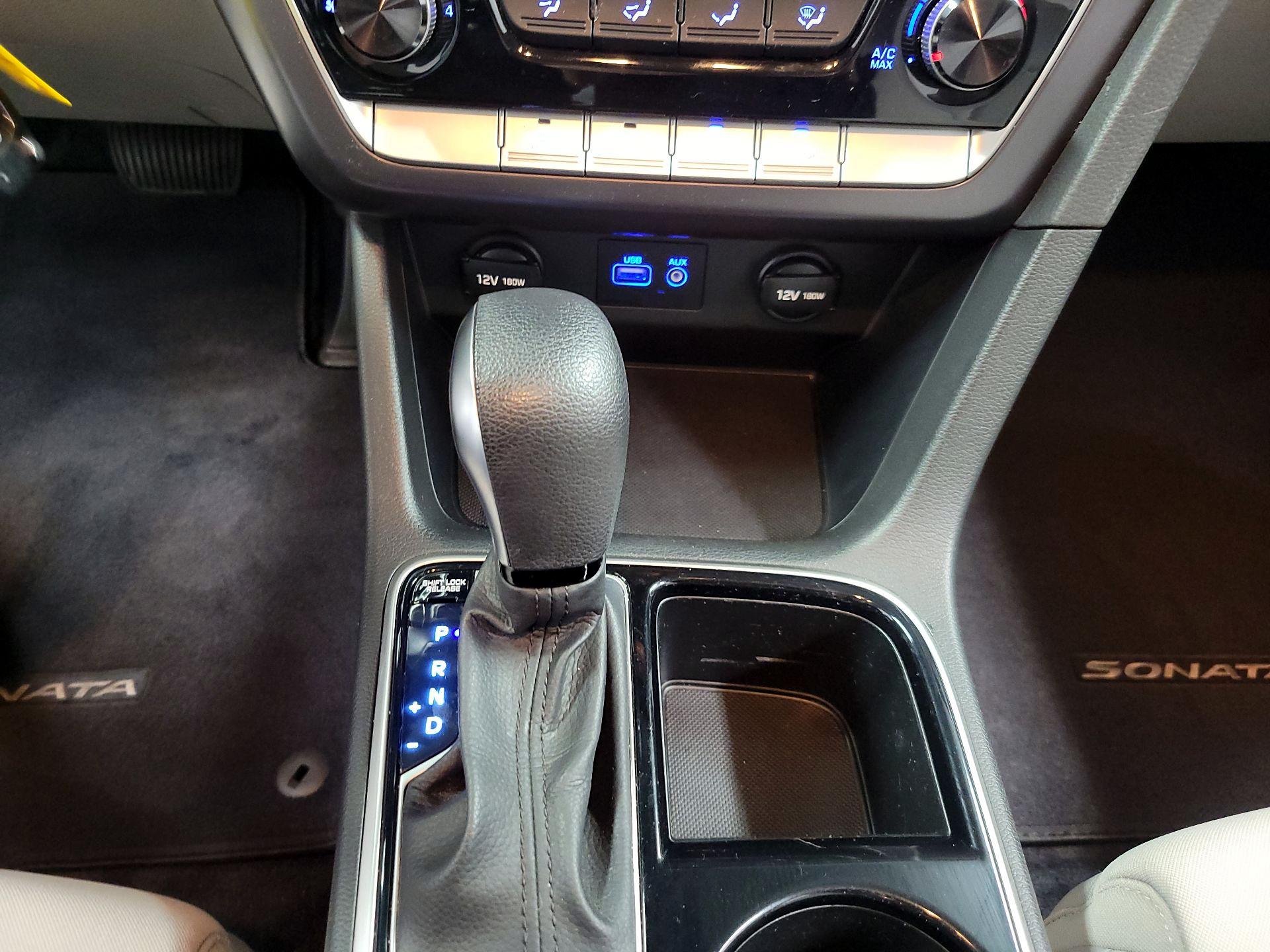 Thumbnail: 2018 Hyundai Sonata - 17
