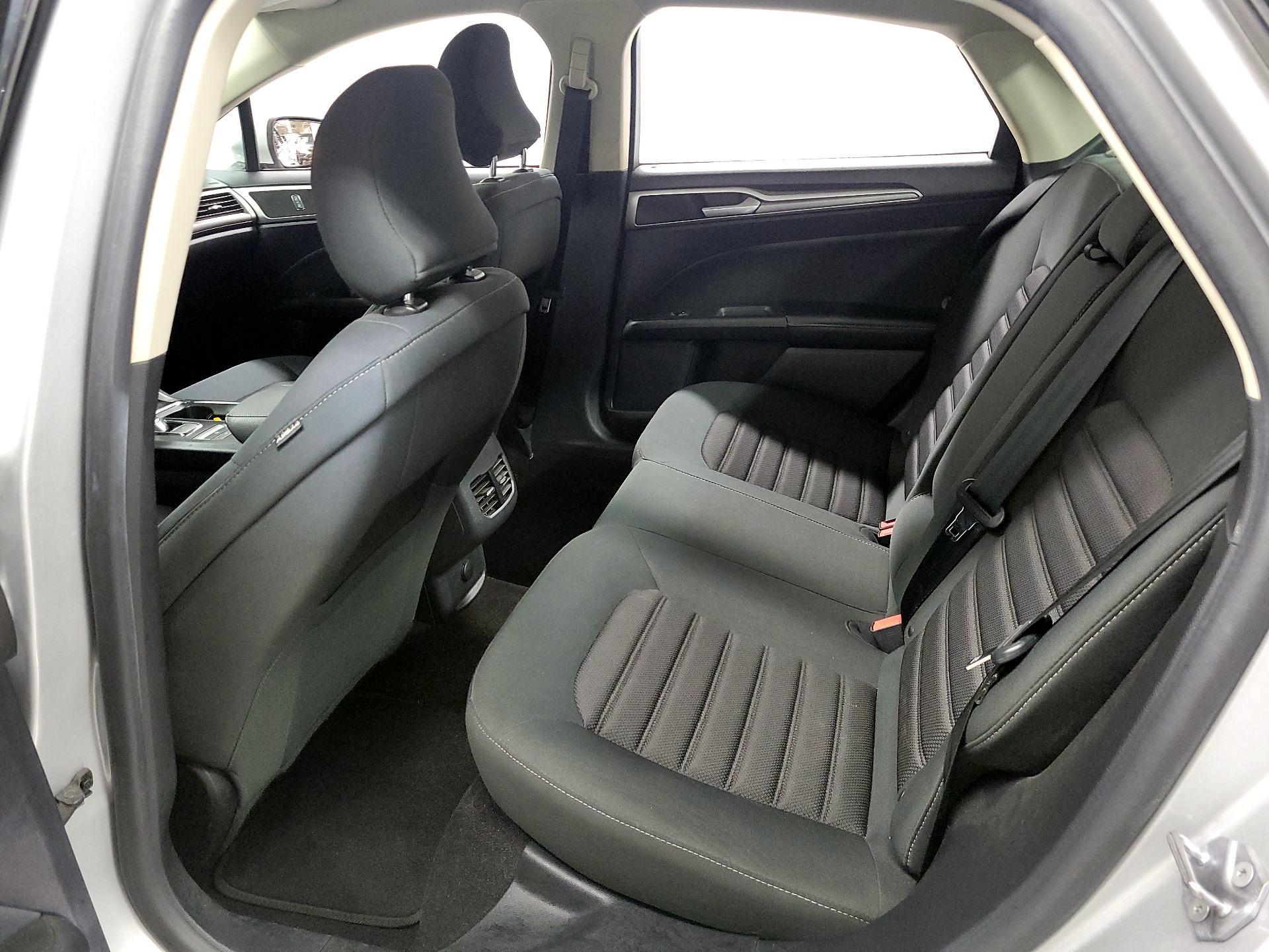 Thumbnail: 2019 Ford Fusion - 18