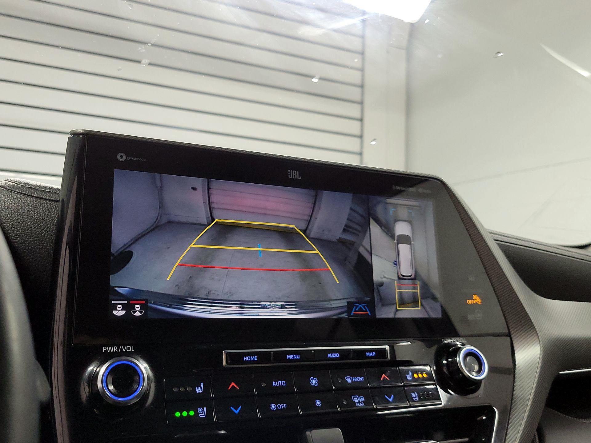 Thumbnail: 2021 Toyota Highlander - 14