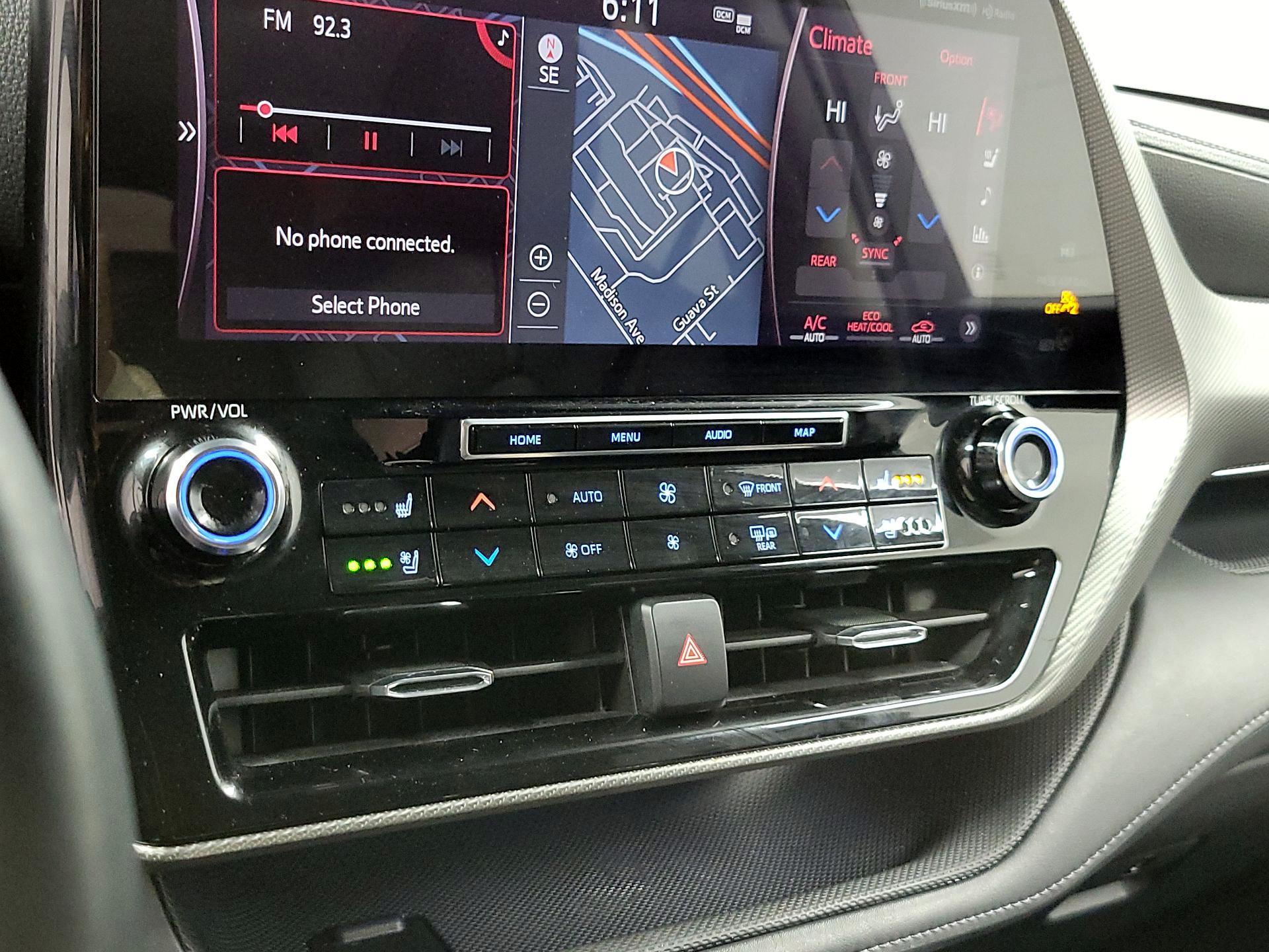 Thumbnail: 2021 Toyota Highlander - 16