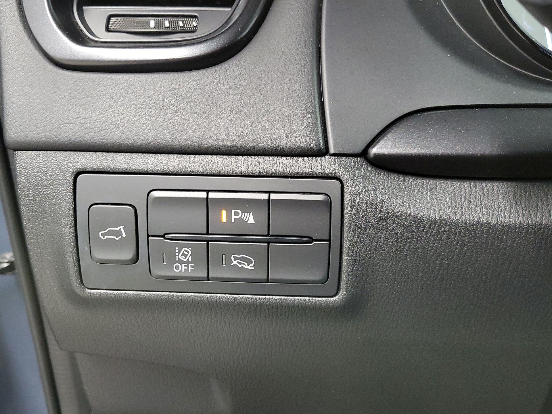 Thumbnail: 2022 Mazda CX-9 - 13