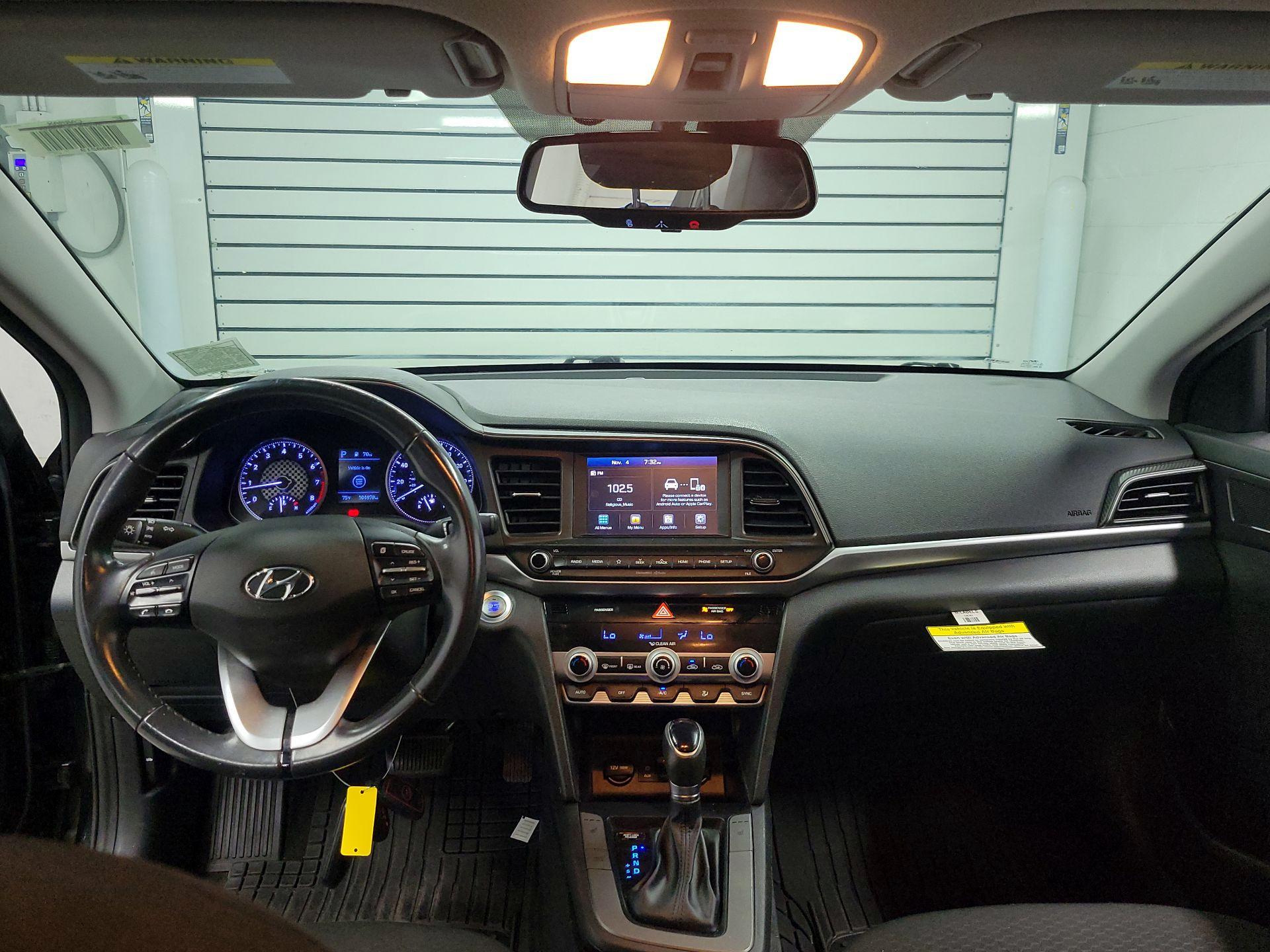 Thumbnail: 2020 Hyundai Elantra - 9