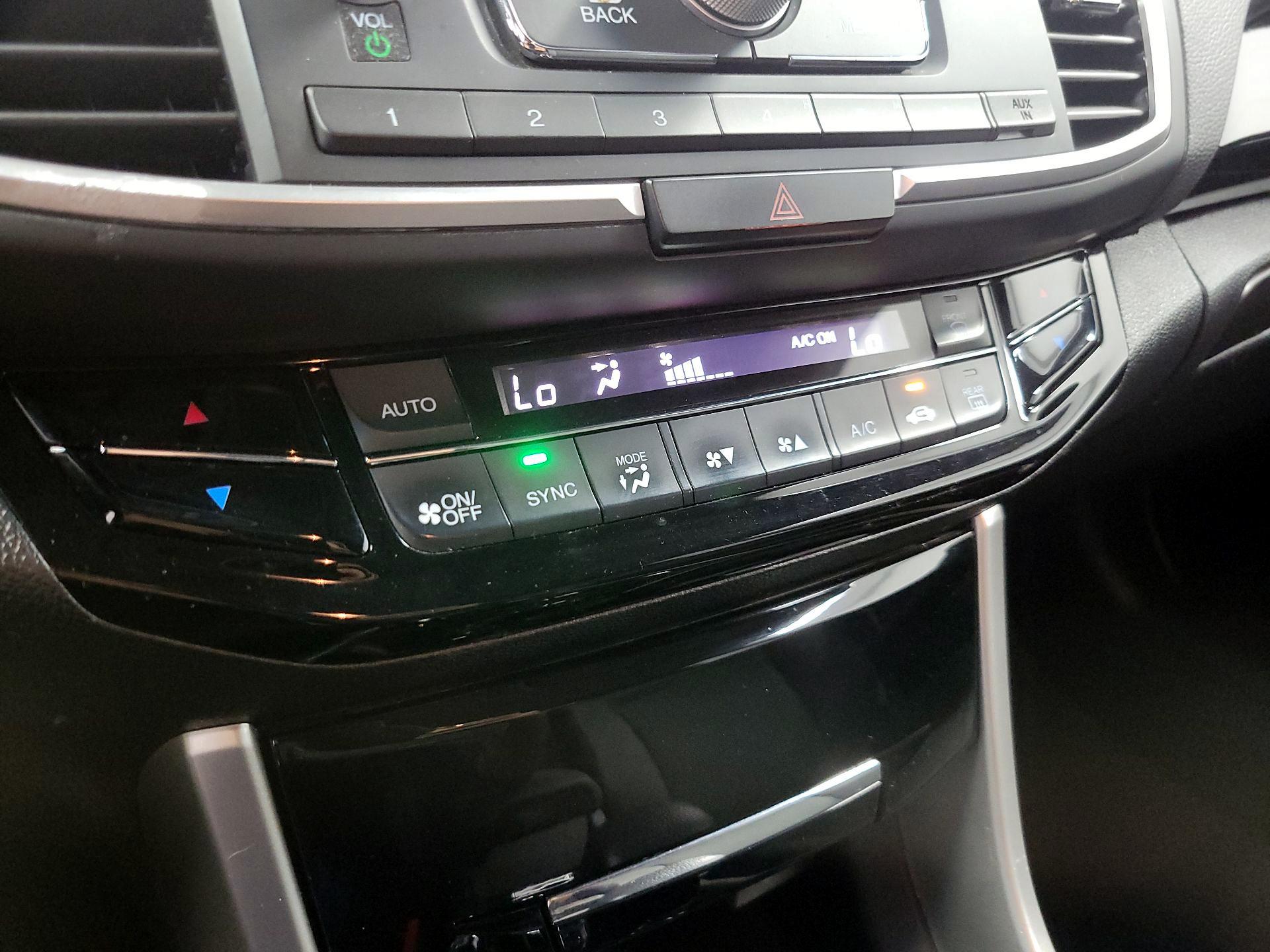 Thumbnail: 2016 Honda Accord - 15