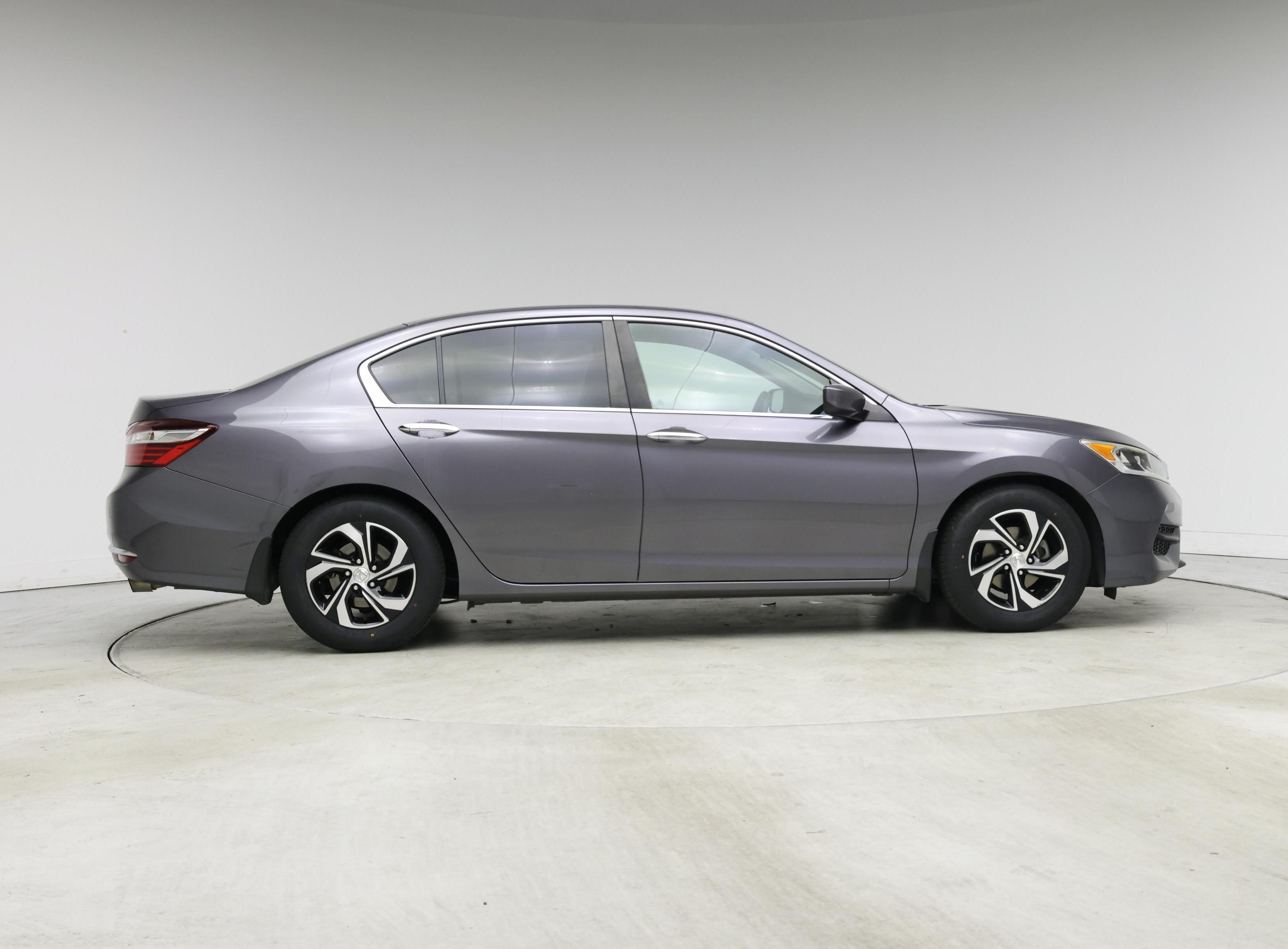 Thumbnail: 2016 Honda Accord - 7