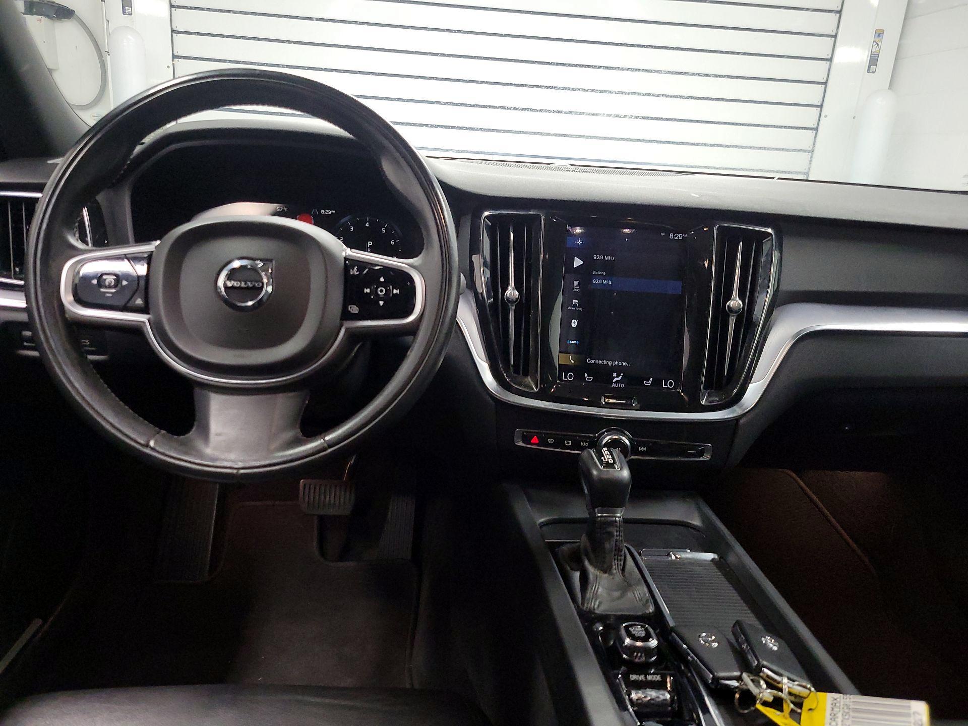 Thumbnail: 2019 Volvo S60 - 9