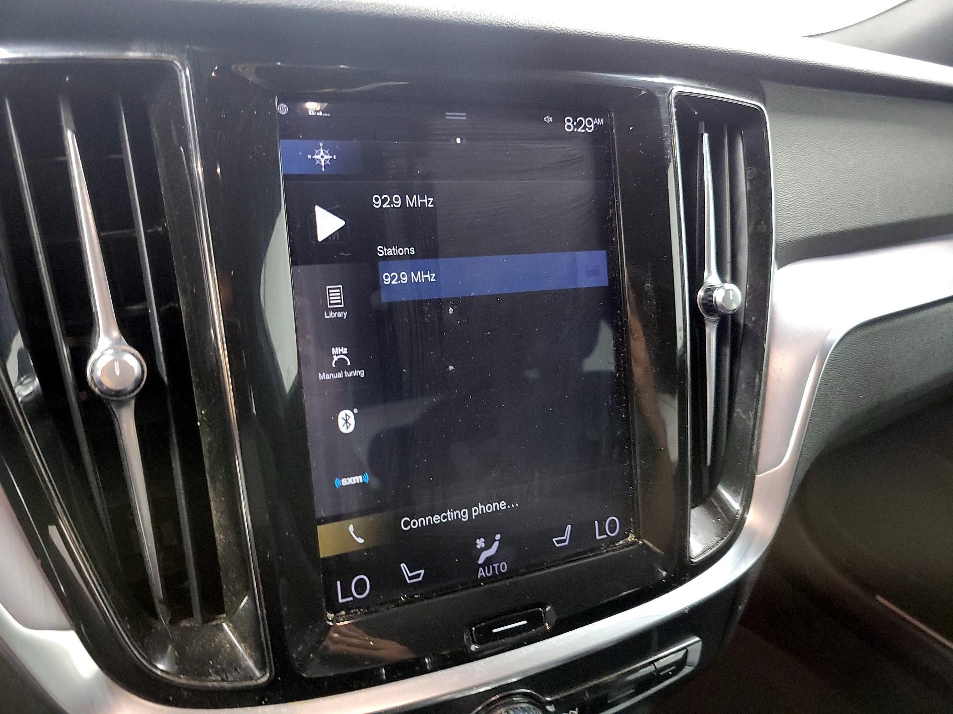 Thumbnail: 2019 Volvo S60 - 14