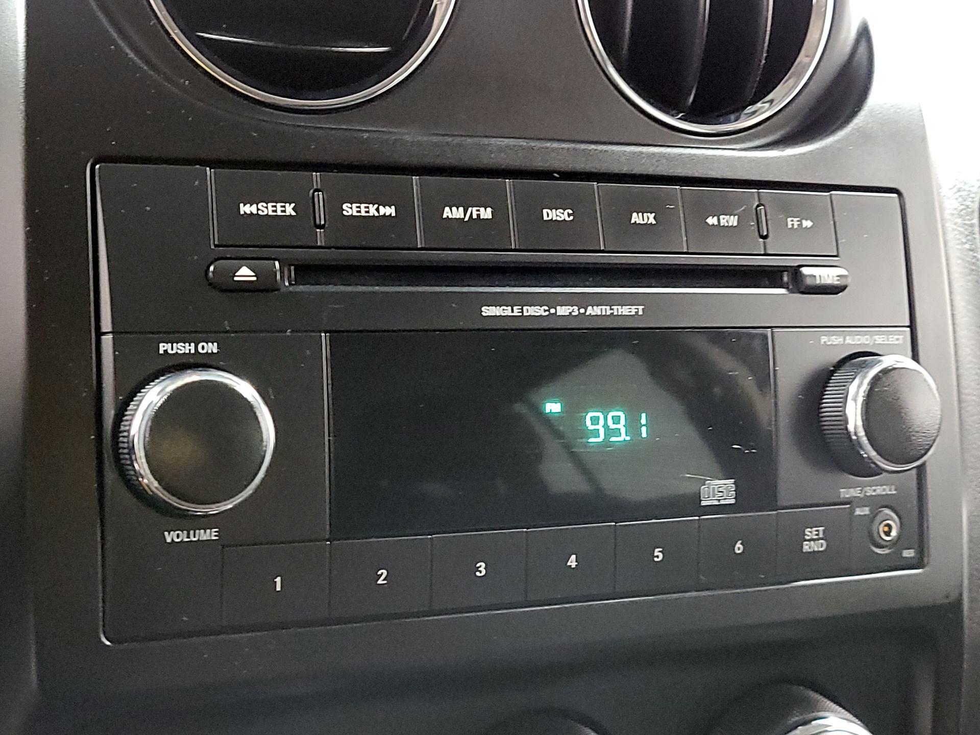 Thumbnail: 2014 Jeep Compass - 13