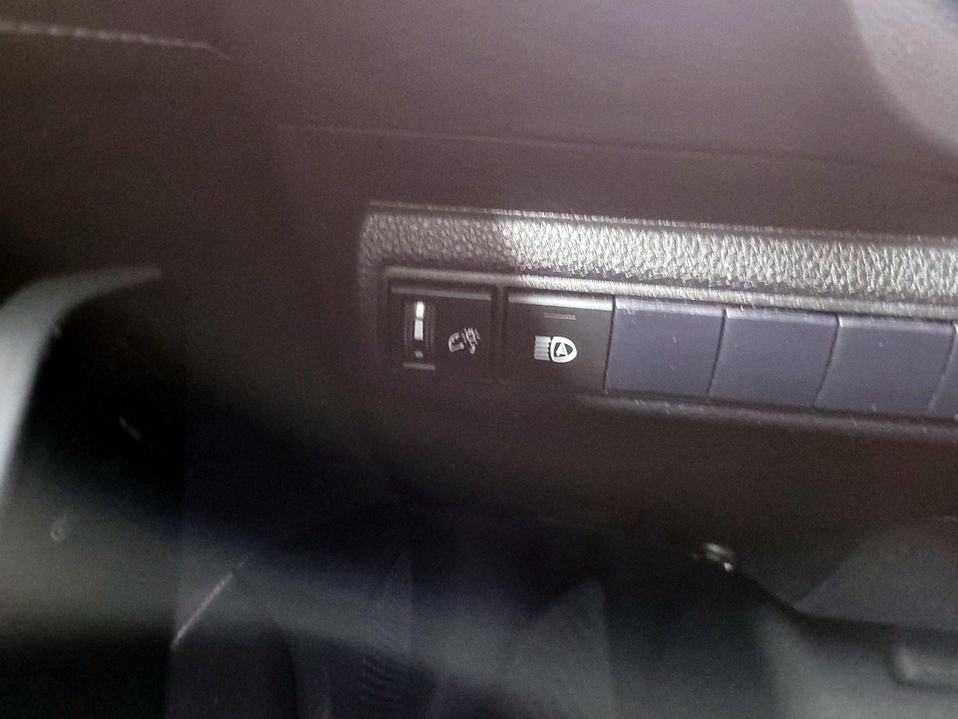 Thumbnail: 2021 Toyota Corolla - 13