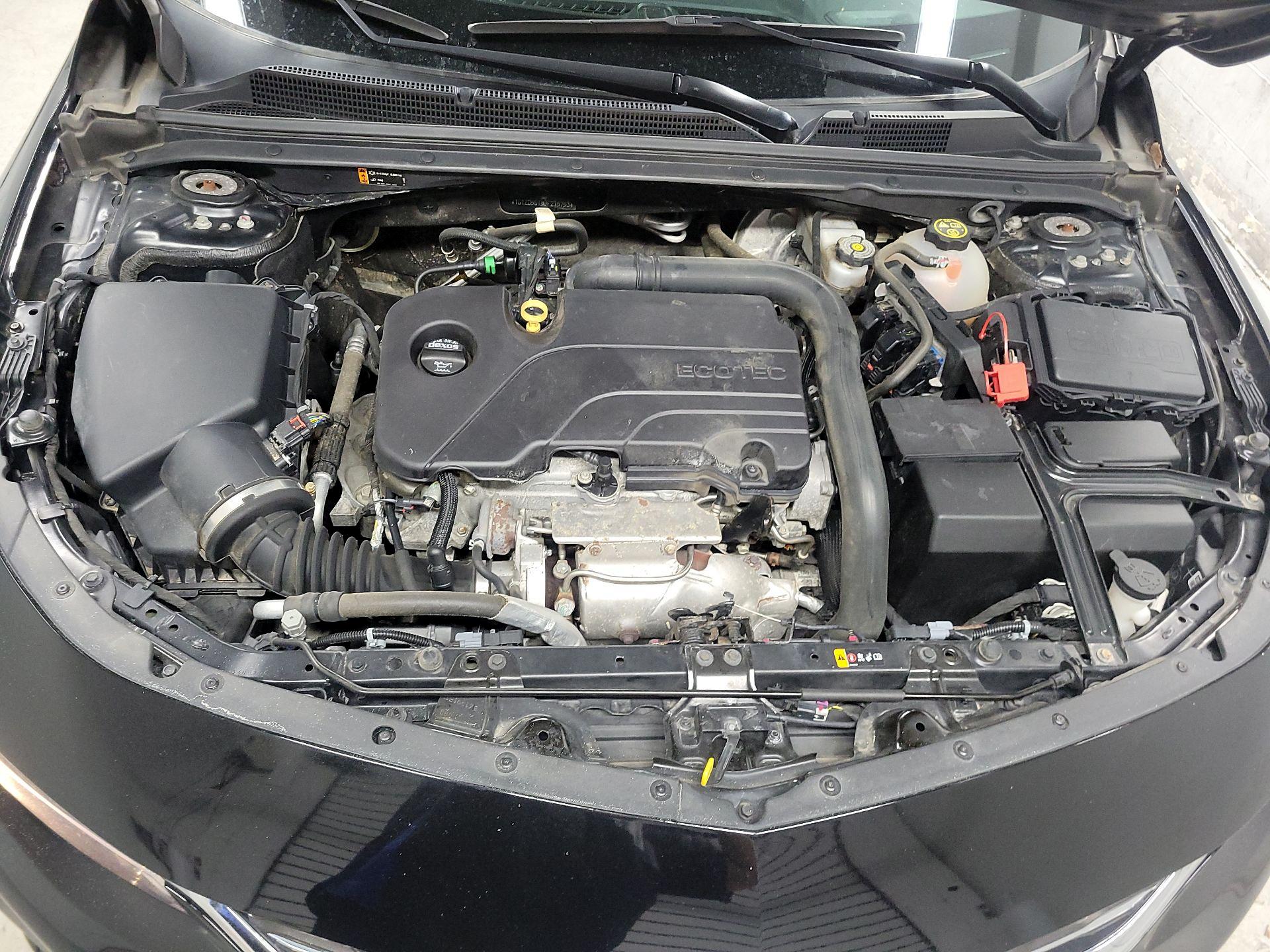 Thumbnail: 2018 Chevrolet Malibu - 18