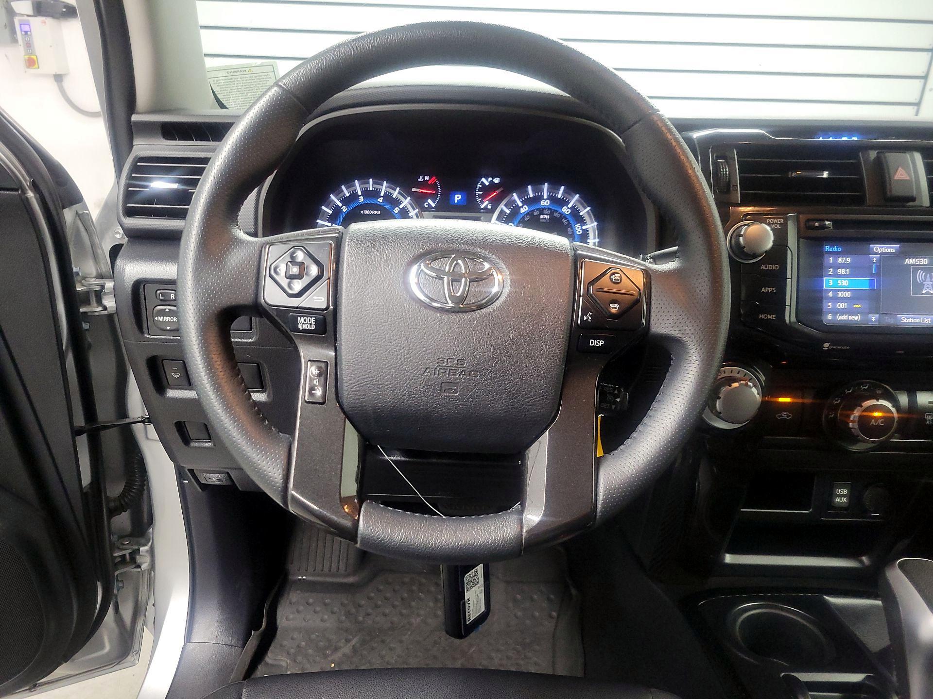 Thumbnail: 2019 Toyota 4Runner - 10