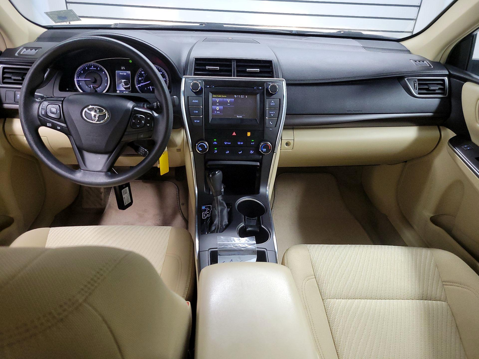 Thumbnail: 2016 Toyota Camry - 9