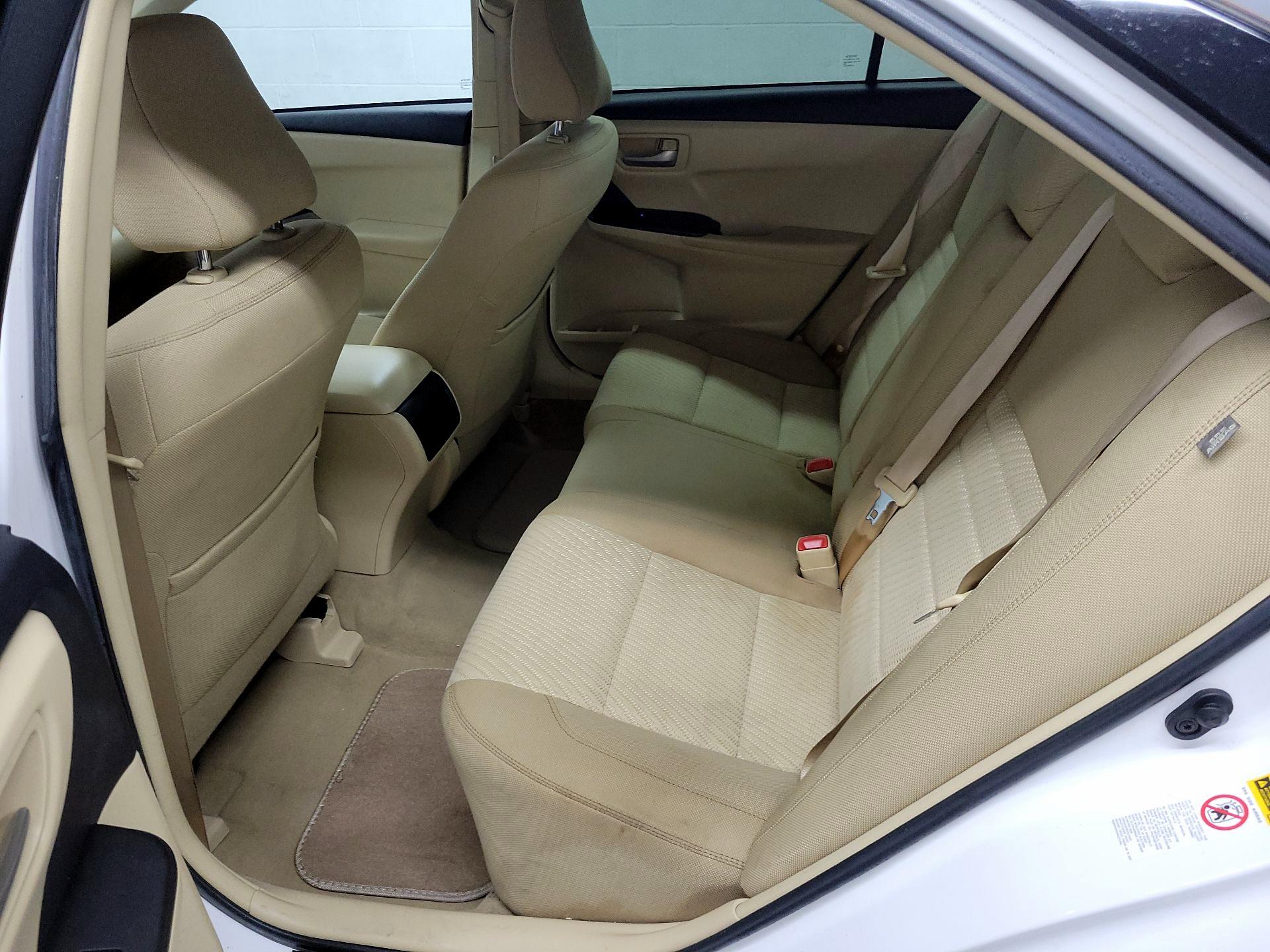 Thumbnail: 2016 Toyota Camry - 16