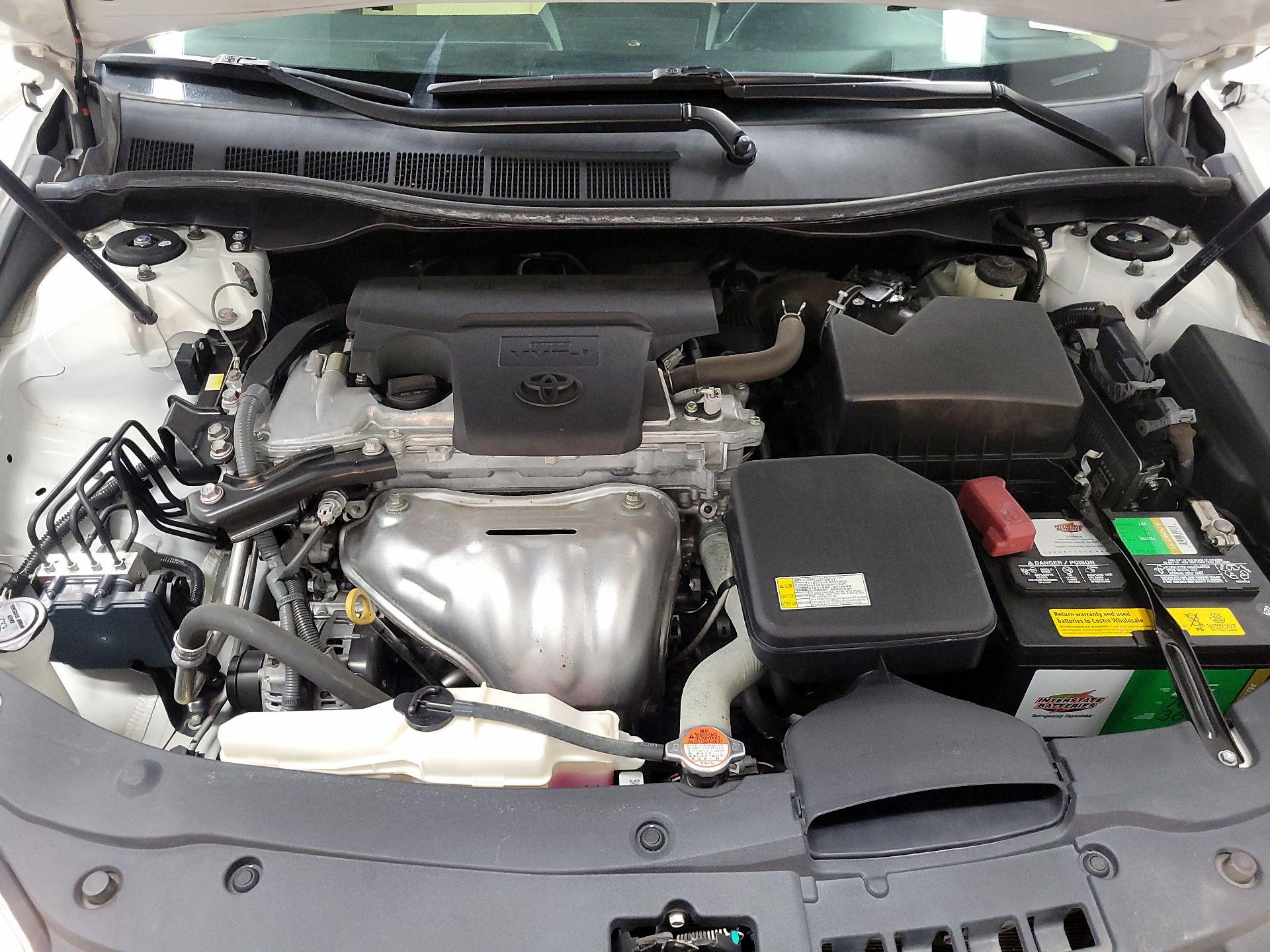 Thumbnail: 2016 Toyota Camry - 18