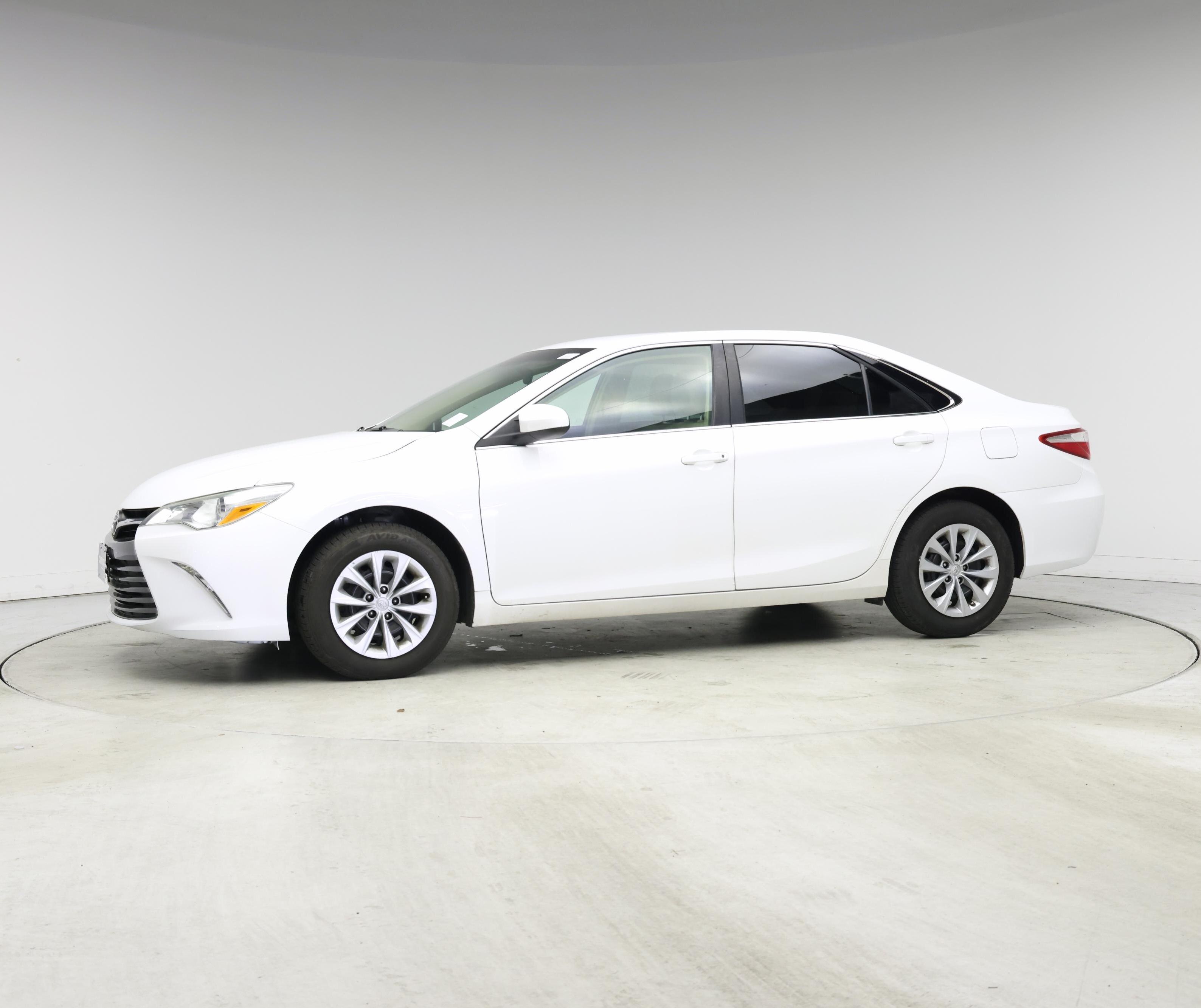 Thumbnail: 2016 Toyota Camry - 3