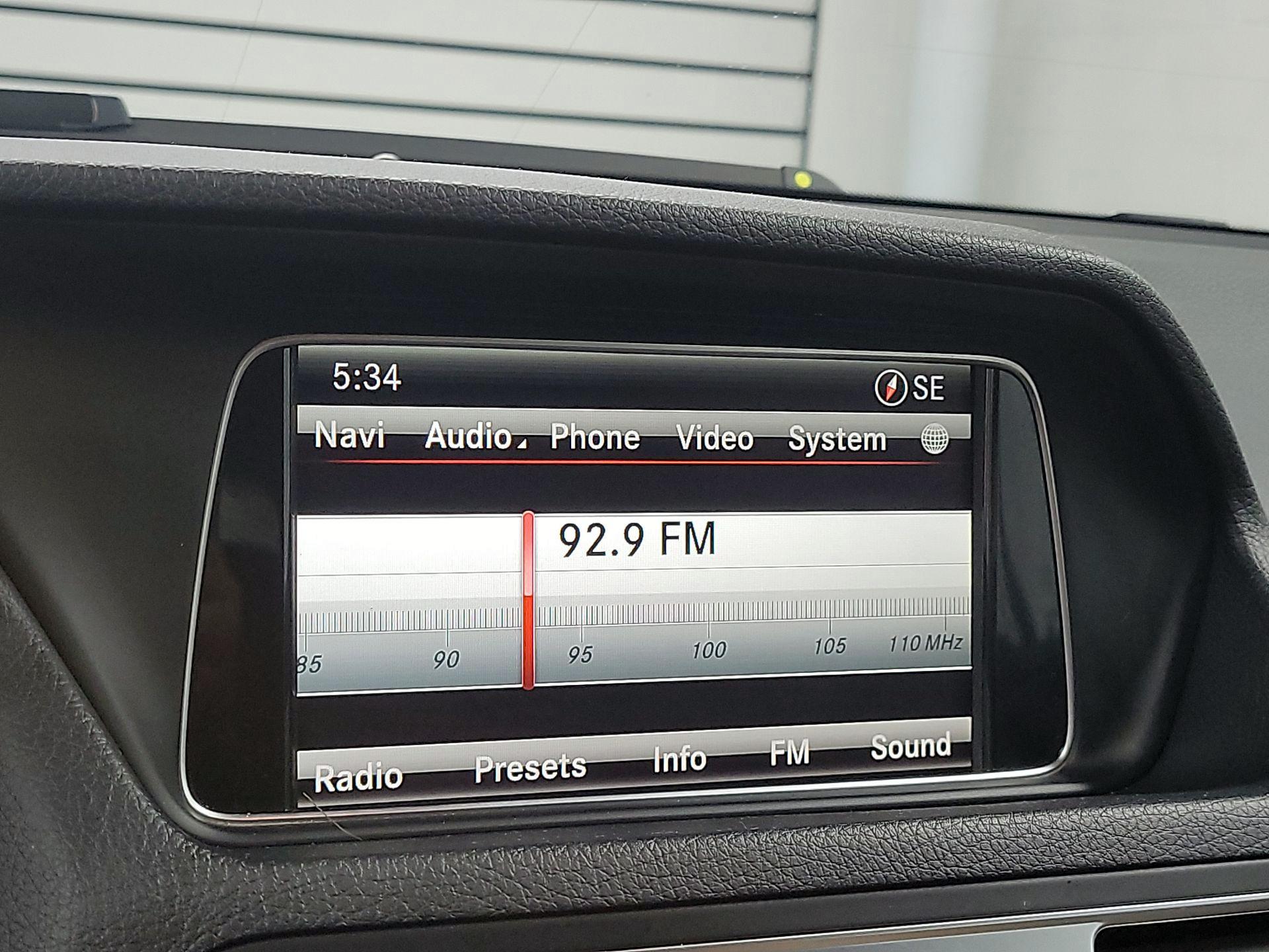 Thumbnail: 2015 Mercedes-Benz E-Class - 14